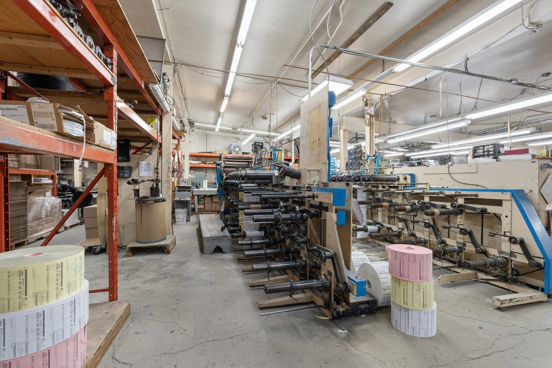 









11905

 - 11915


Av. Bellevois

,
Montréal (Montréal-Nord),




QC
H1H3G2

