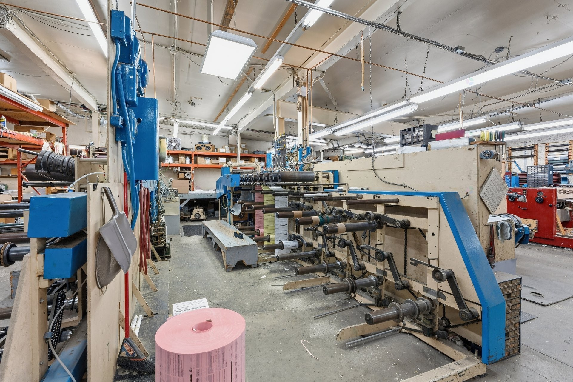 









11905

 - 11915


Av. Bellevois

,
Montréal (Montréal-Nord),




QC
H1H3G2

