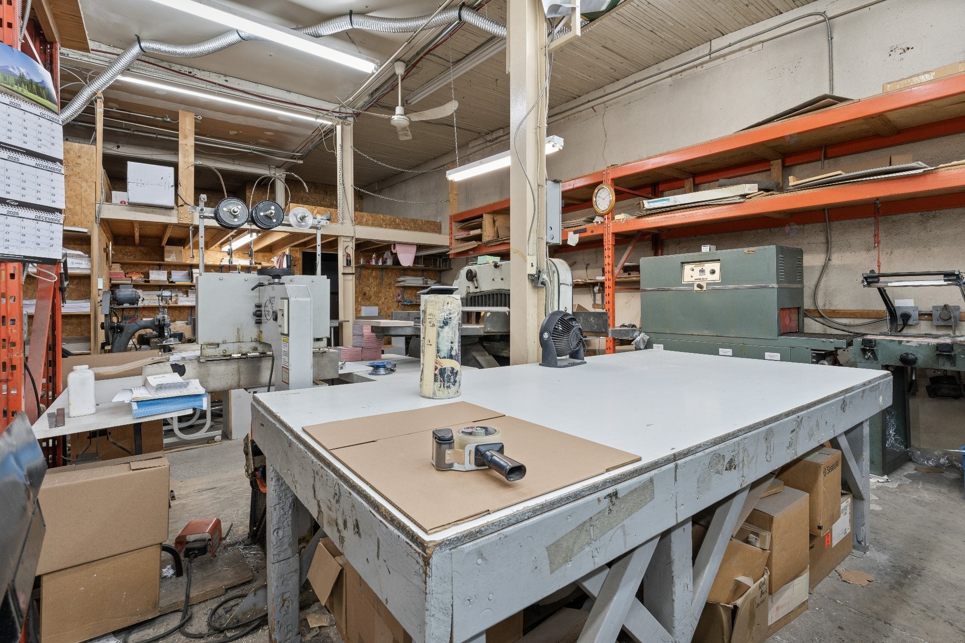 









11905

 - 11915


Av. Bellevois

,
Montréal (Montréal-Nord),




QC
H1H3G2

