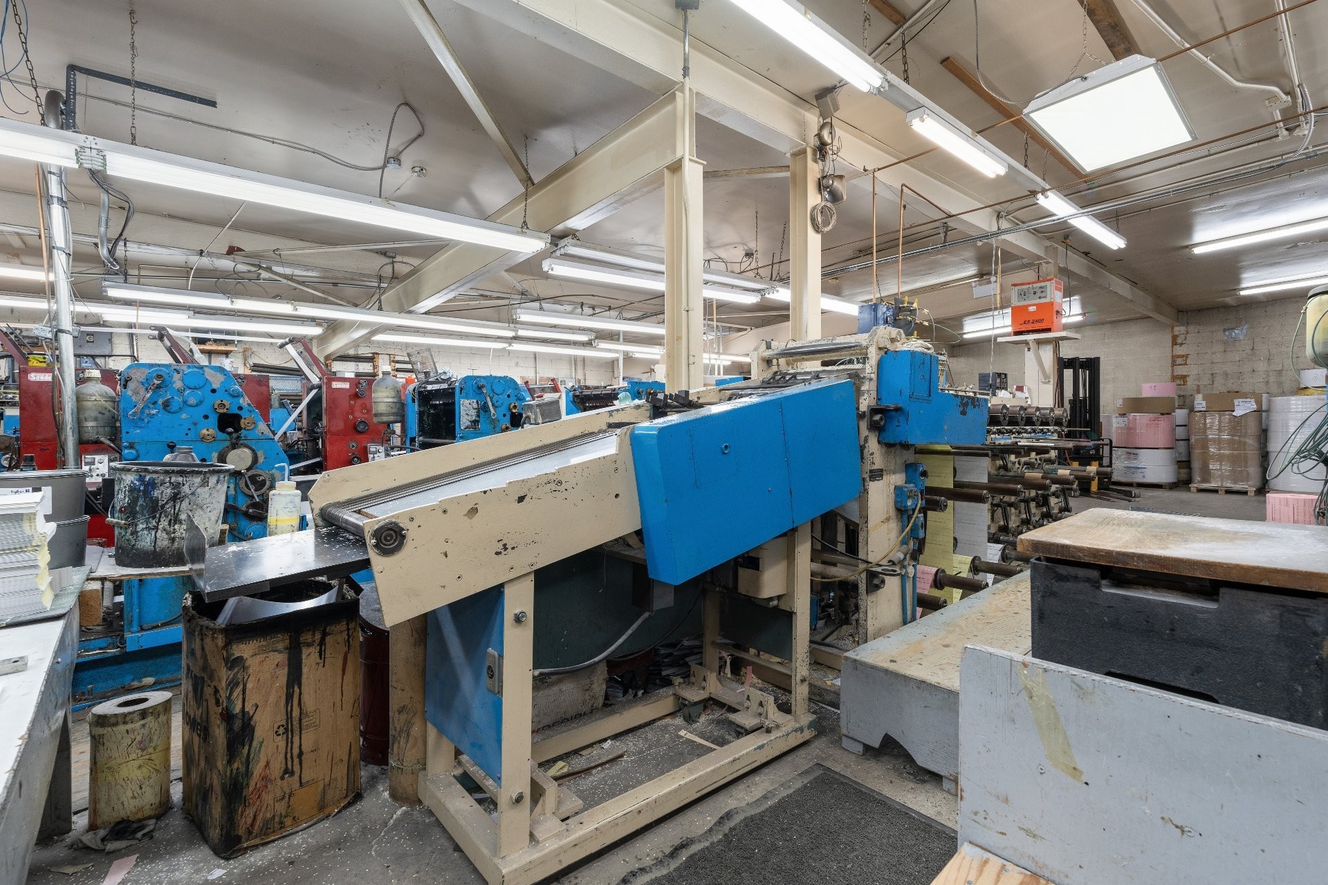 









11905

 - 11915


Av. Bellevois

,
Montréal (Montréal-Nord),




QC
H1H3G2

