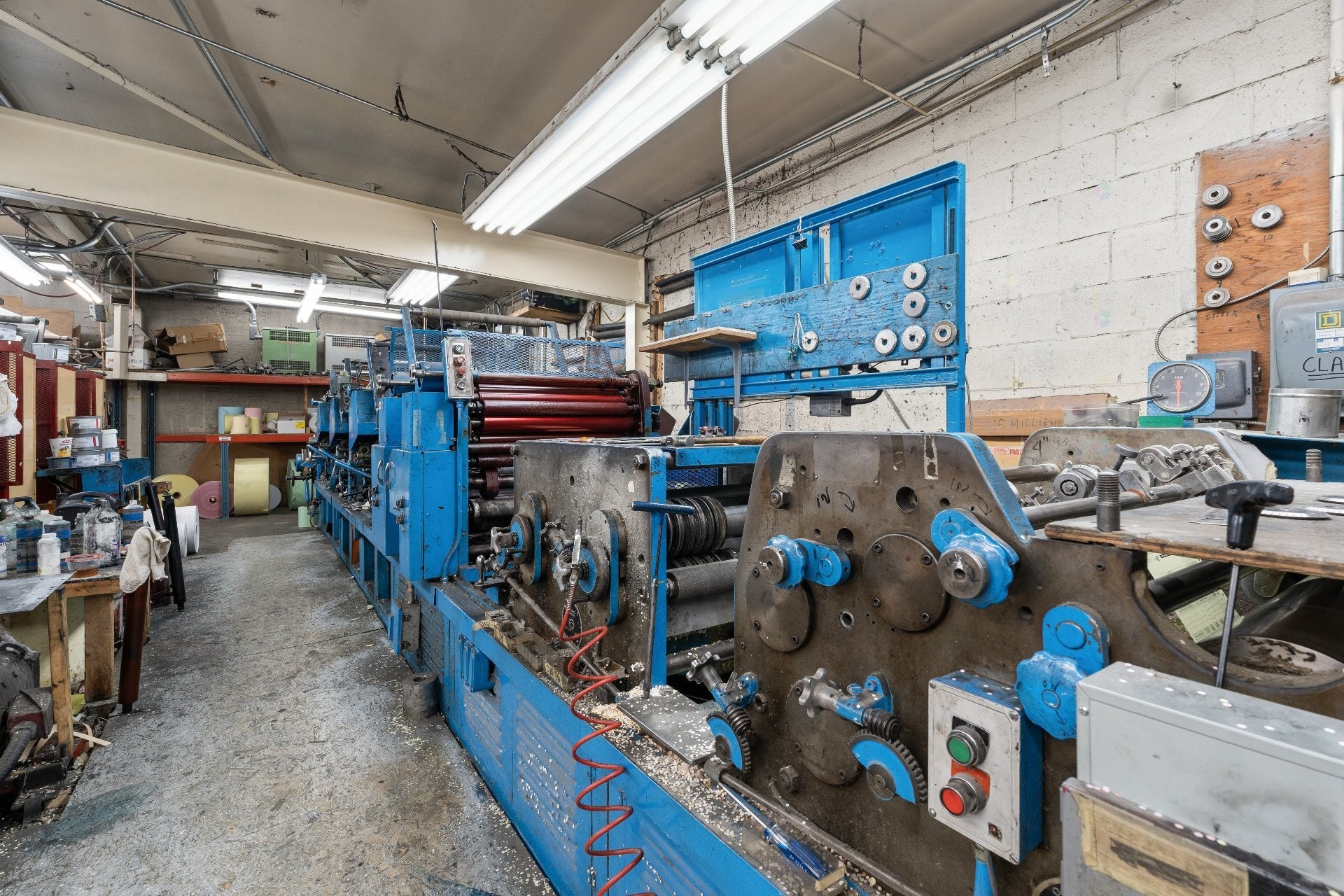 









11905

 - 11915


Av. Bellevois

,
Montréal (Montréal-Nord),




QC
H1H3G2

