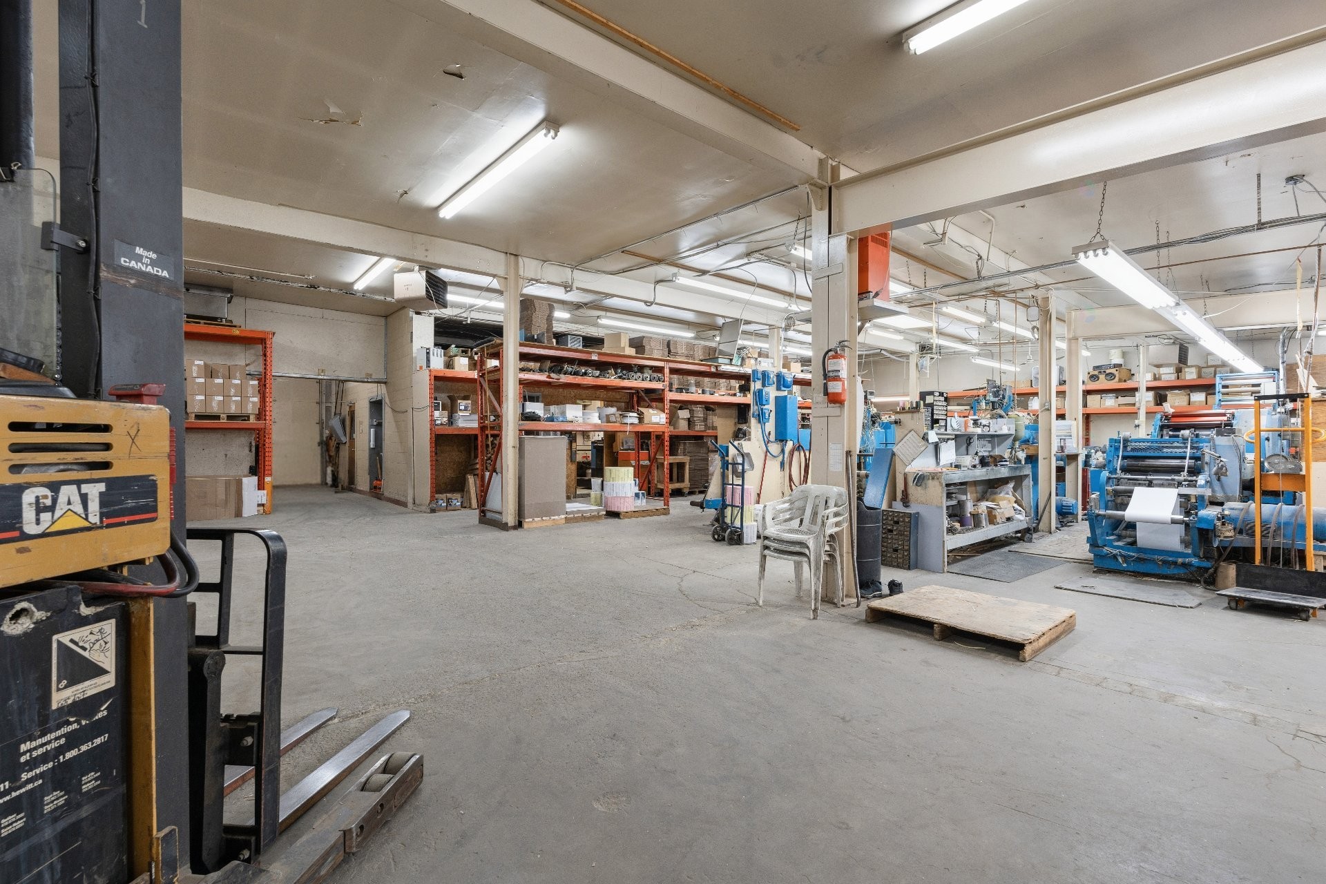 









11905

 - 11915


Av. Bellevois

,
Montréal (Montréal-Nord),




QC
H1H3G2

