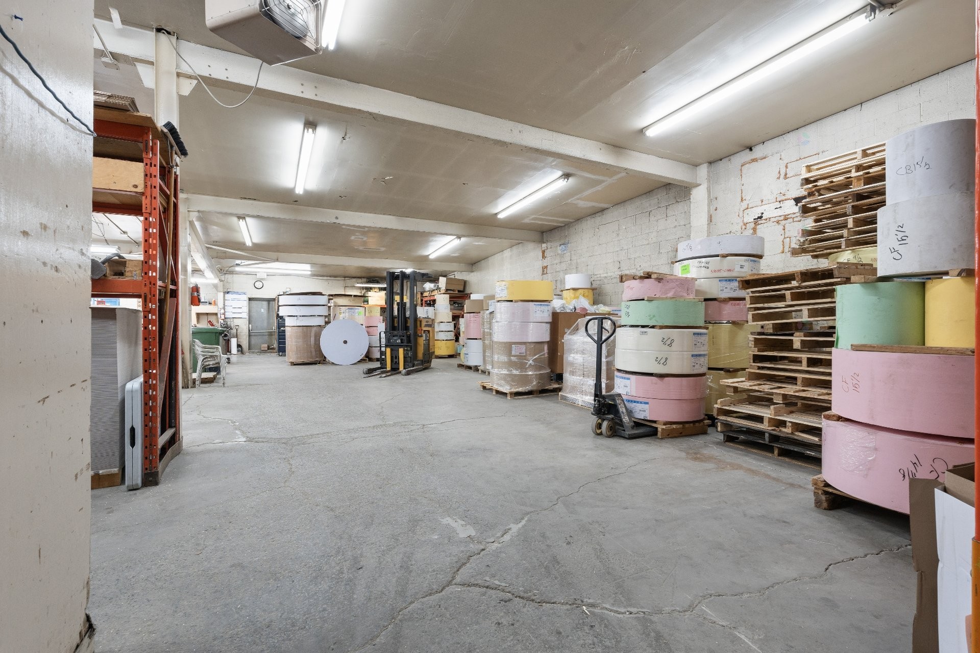 









11905

 - 11915


Av. Bellevois

,
Montréal (Montréal-Nord),




QC
H1H3G2

