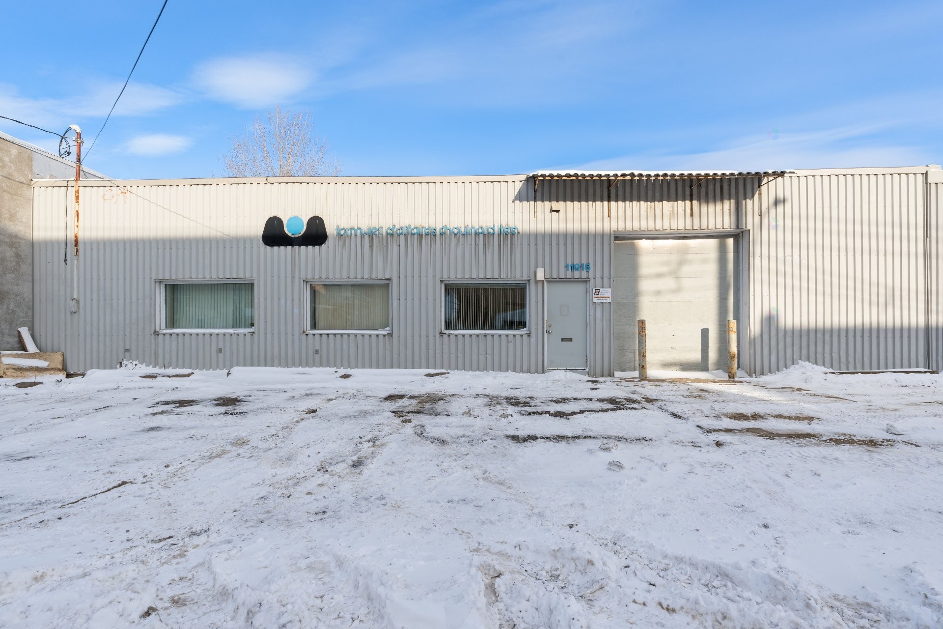 









11905

 - 11915


Av. Bellevois

,
Montréal (Montréal-Nord),




QC
H1H3G2

