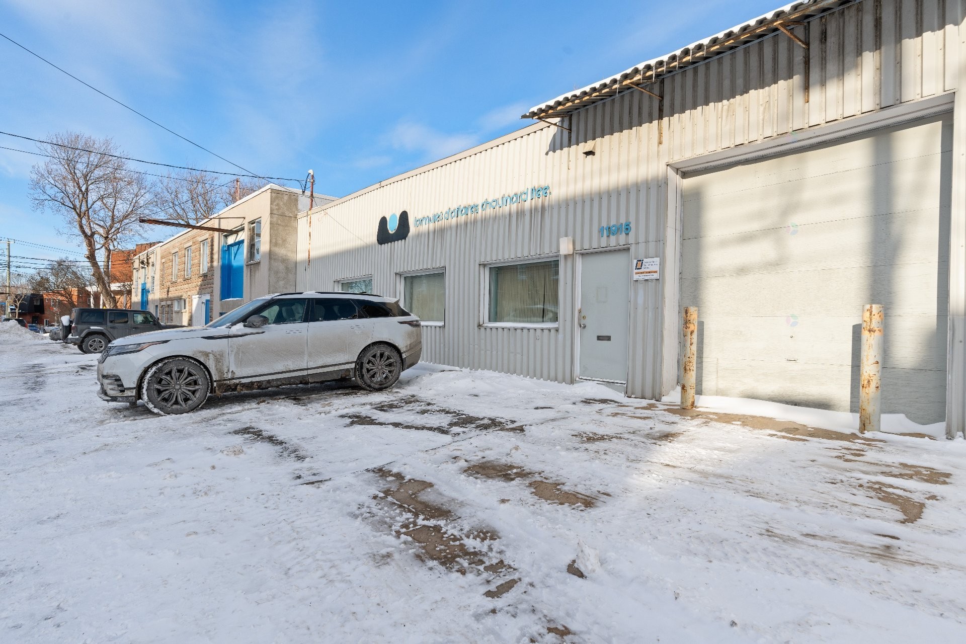 









11905

 - 11915


Av. Bellevois

,
Montréal (Montréal-Nord),




QC
H1H3G2

