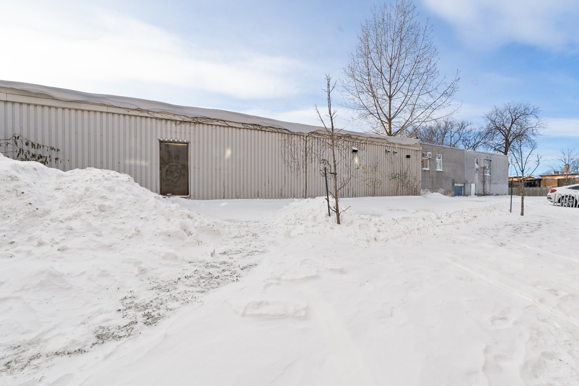 









11905

 - 11915


Av. Bellevois

,
Montréal (Montréal-Nord),




QC
H1H3G2

