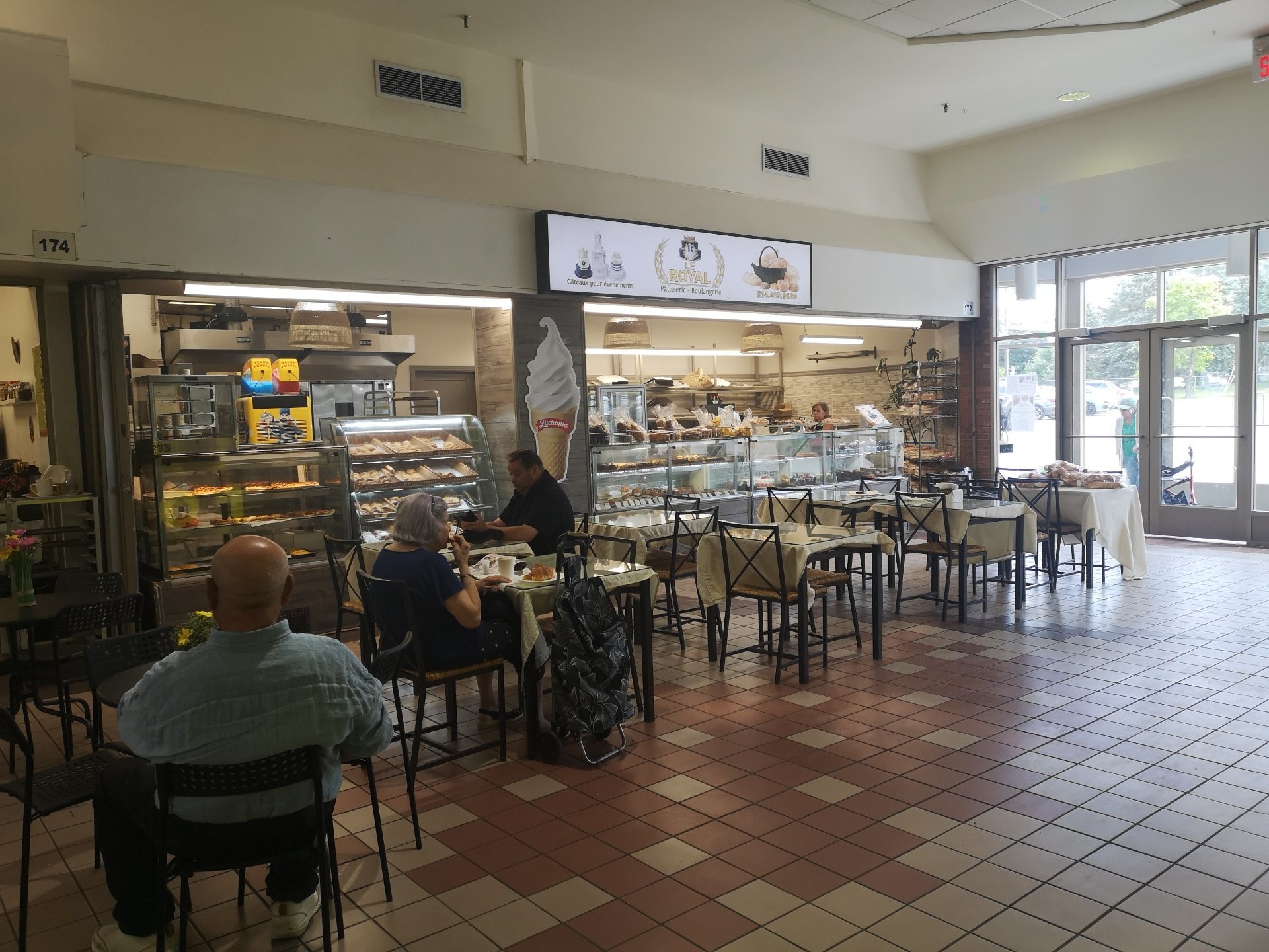 









740


Boul. de la Côte-Vertu

, 172,
Montréal (Saint-Laurent),




QC
H4L5C8

