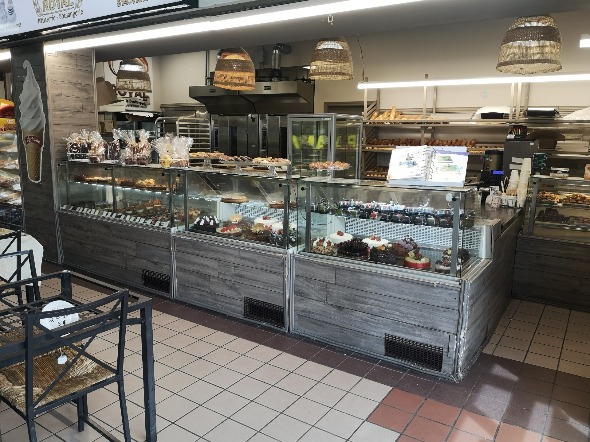 









740


Boul. de la Côte-Vertu

, 172,
Montréal (Saint-Laurent),




QC
H4L5C8

