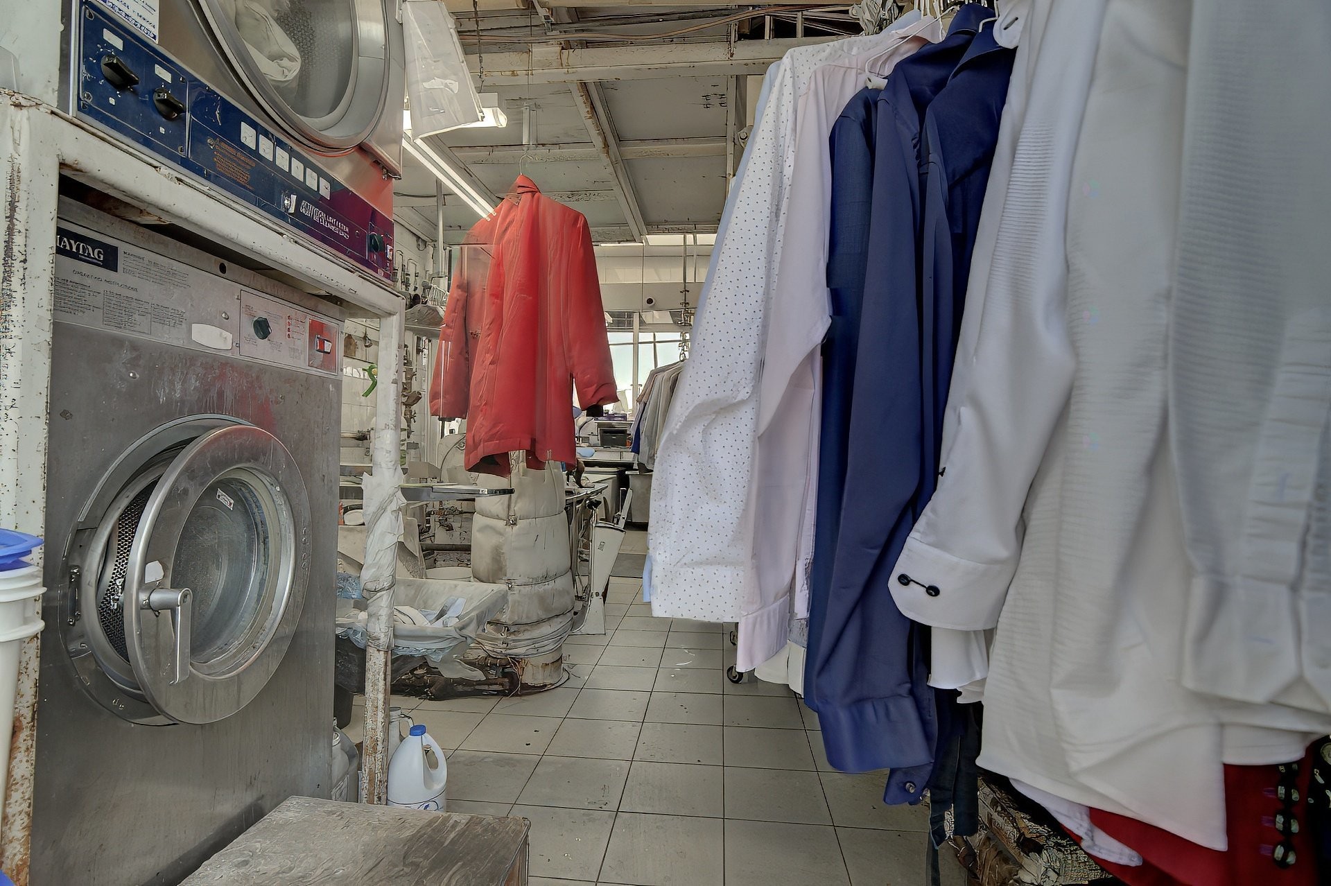 









11685


Boul. de Pierrefonds

,
Montréal (Pierrefonds-Roxboro),




QC
H9A1A1

