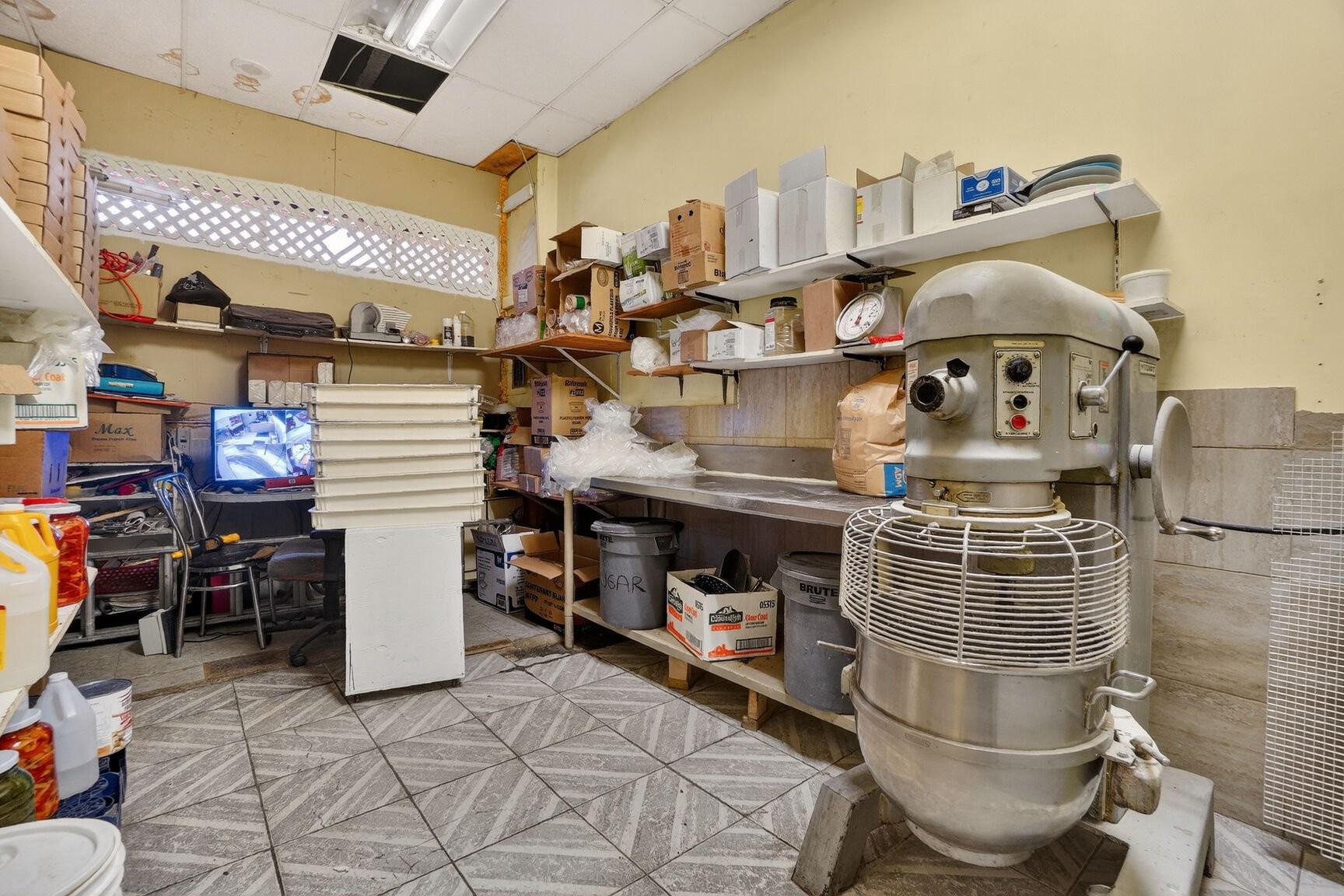 









1992


Rue Wellington

,
Montréal (Le Sud-Ouest),




QC
H3K1W6

