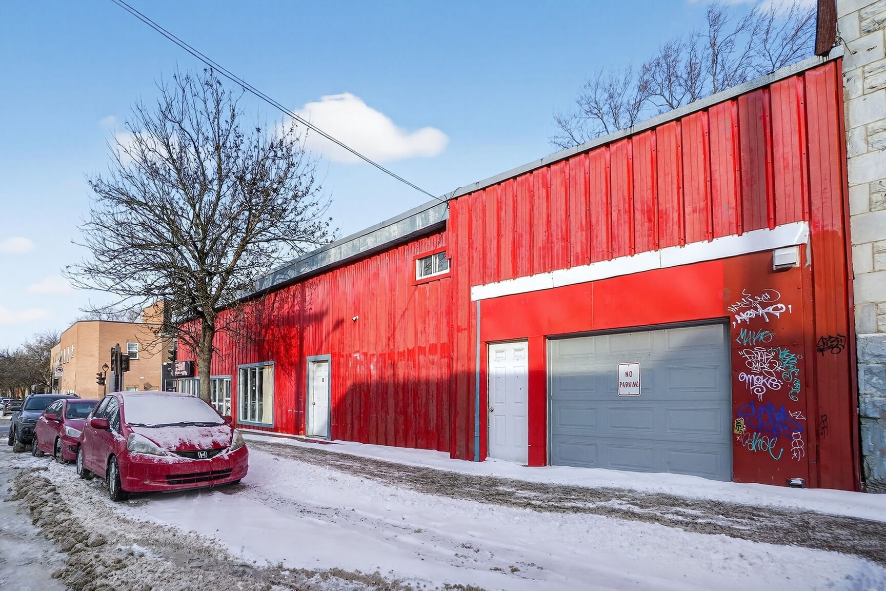 









1992


Rue Wellington

,
Montréal (Le Sud-Ouest),




QC
H3K1W6

