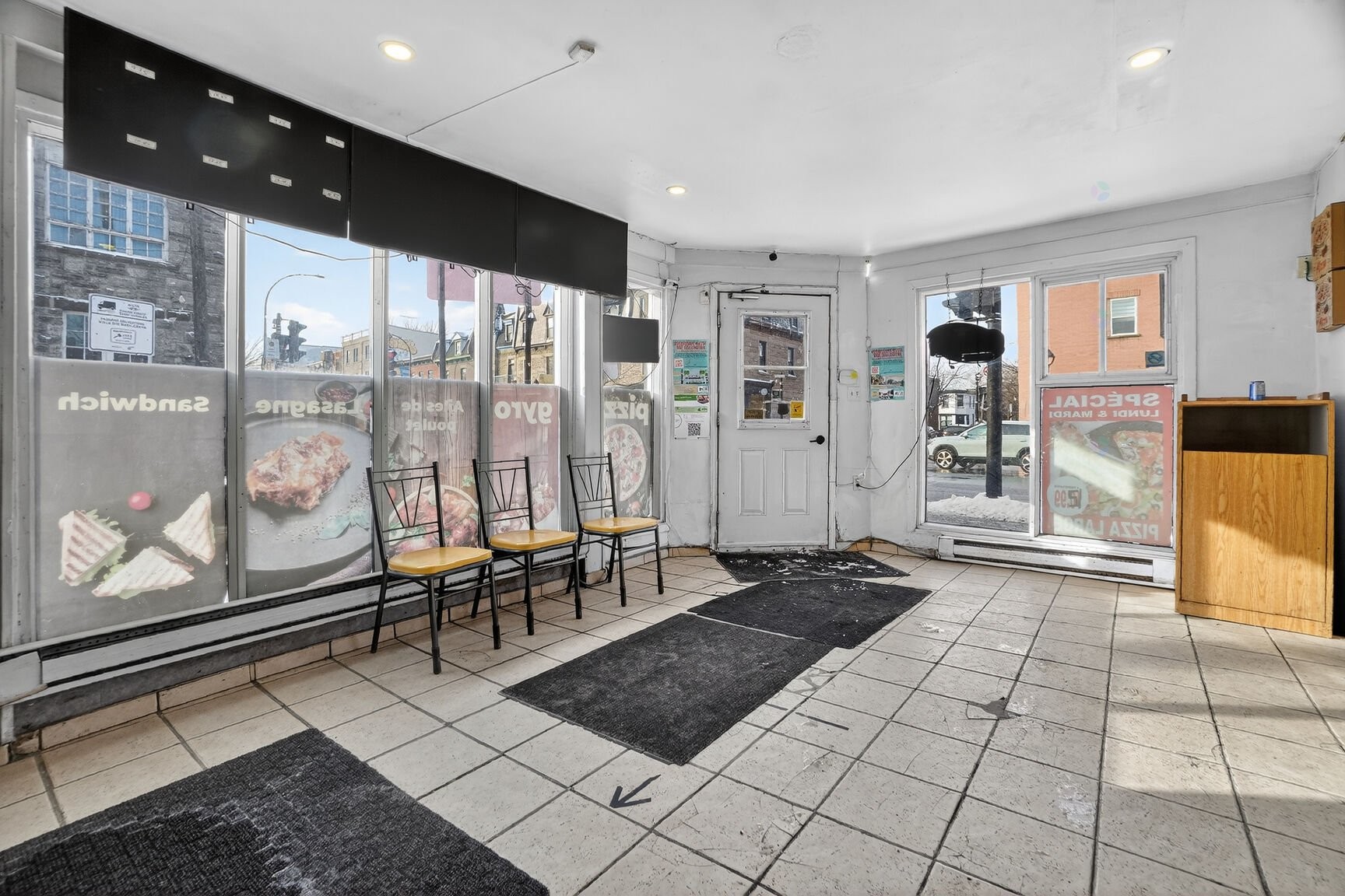 









1992


Rue Wellington

,
Montréal (Le Sud-Ouest),




QC
H3K1W6

