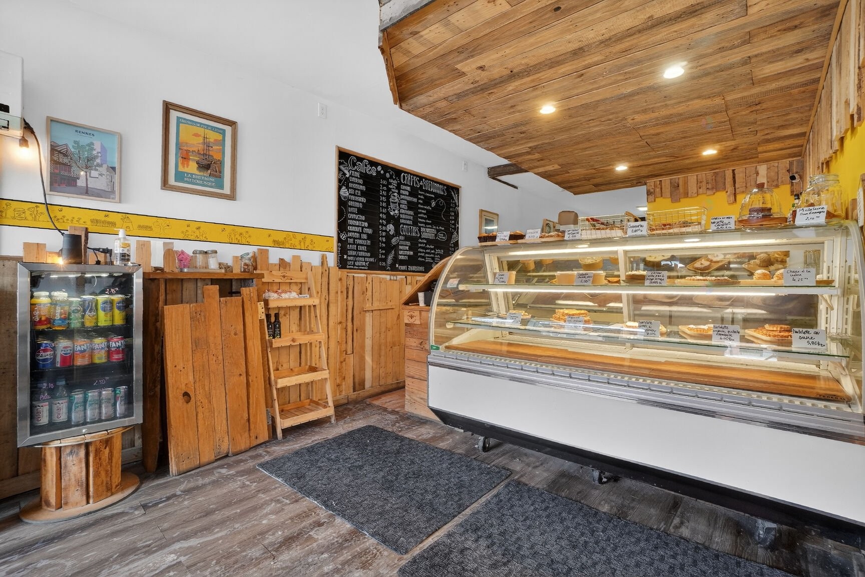 









1992


Rue Wellington

,
Montréal (Le Sud-Ouest),




QC
H3K1W6

