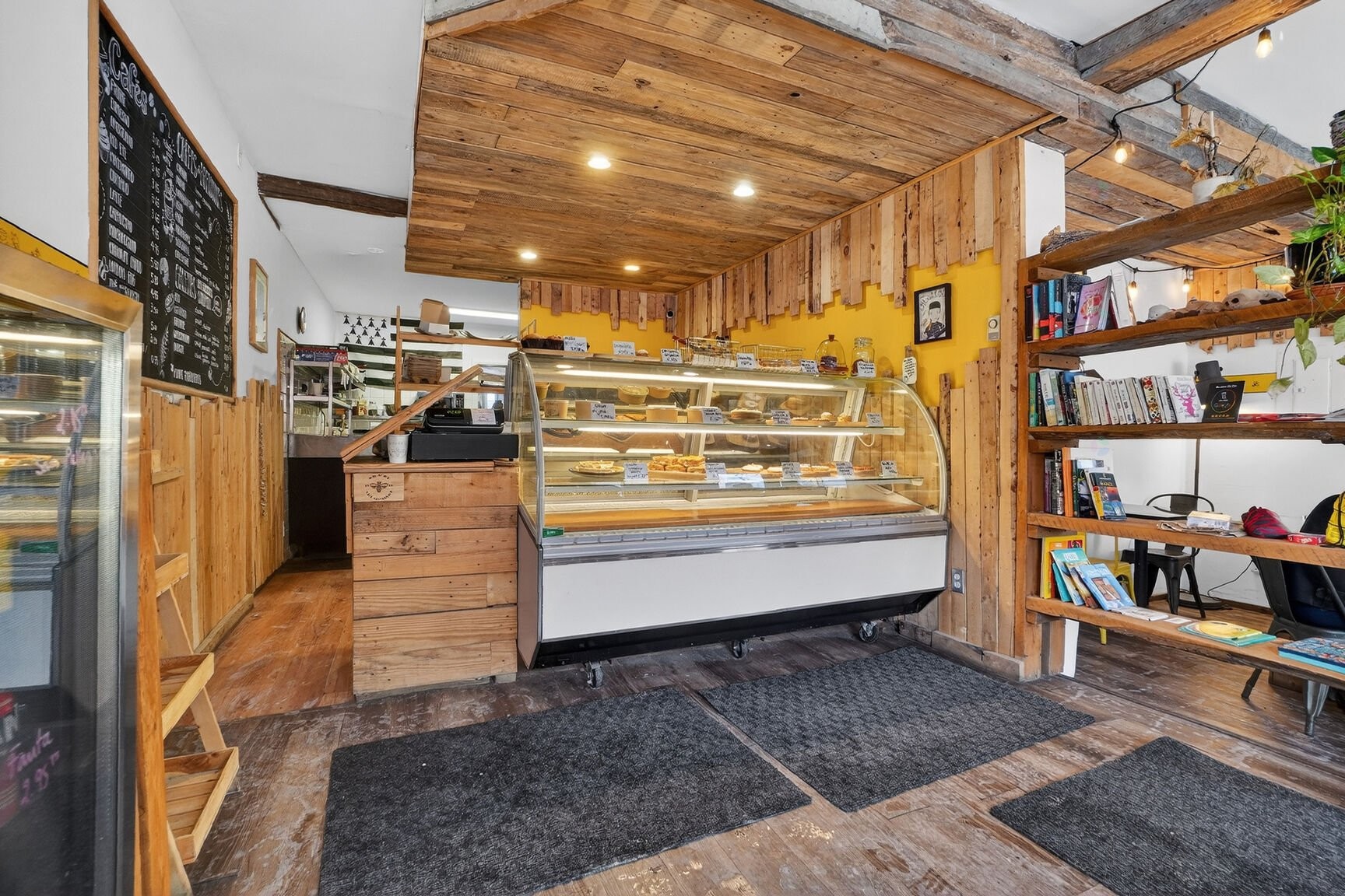 









1992


Rue Wellington

,
Montréal (Le Sud-Ouest),




QC
H3K1W6

