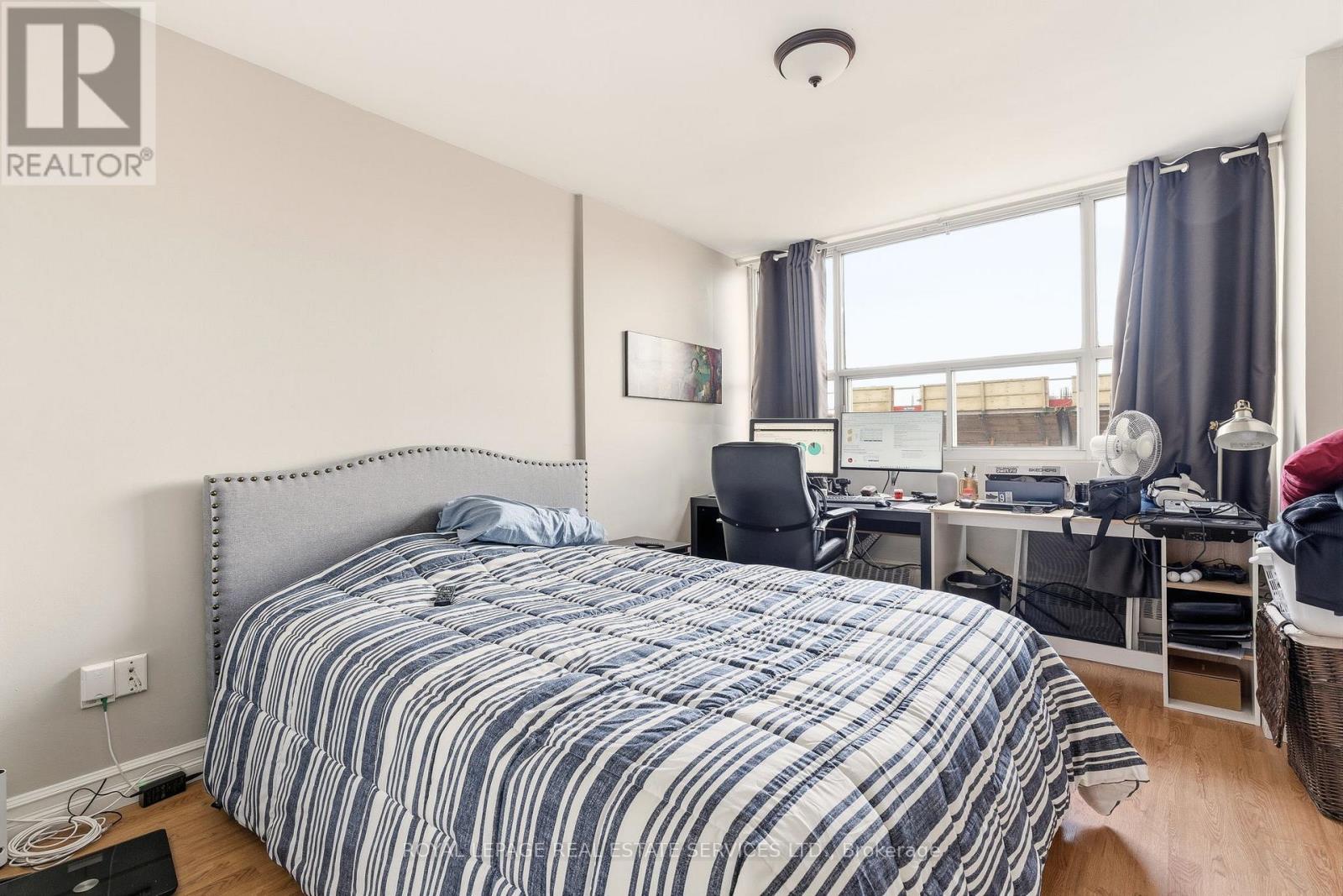 












602 - 2263 MARINE DRIVE

,
Oakville,




Ontario
L6L5K1

