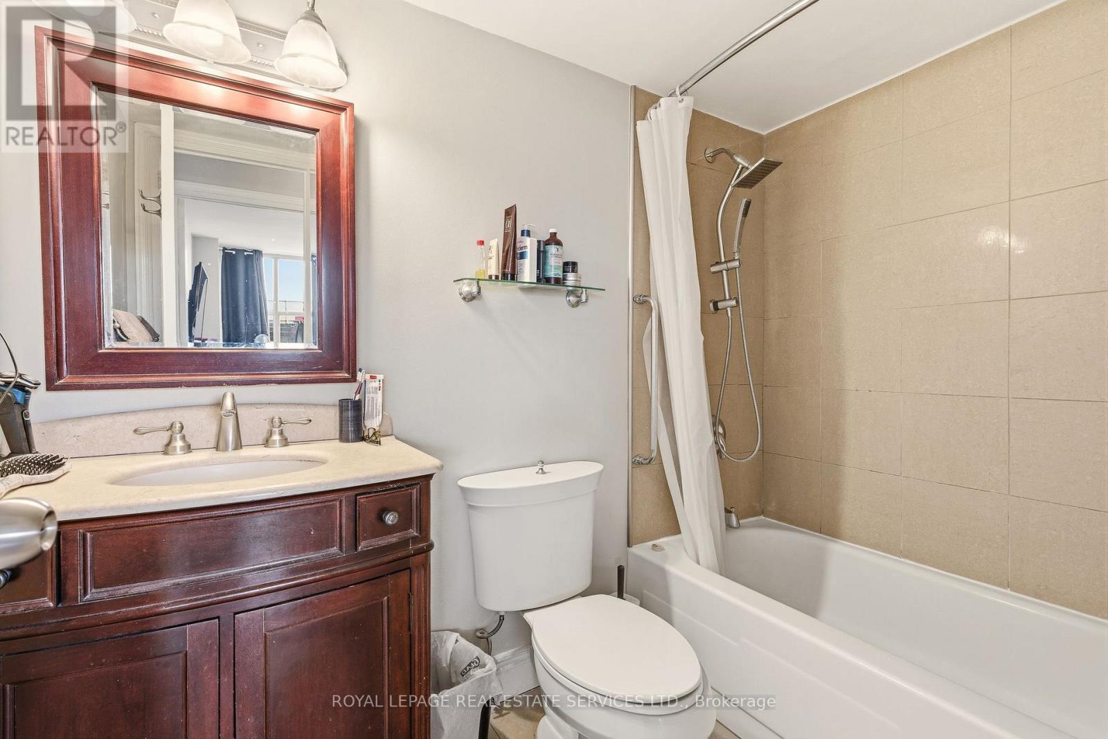 












602 - 2263 MARINE DRIVE

,
Oakville,




Ontario
L6L5K1

