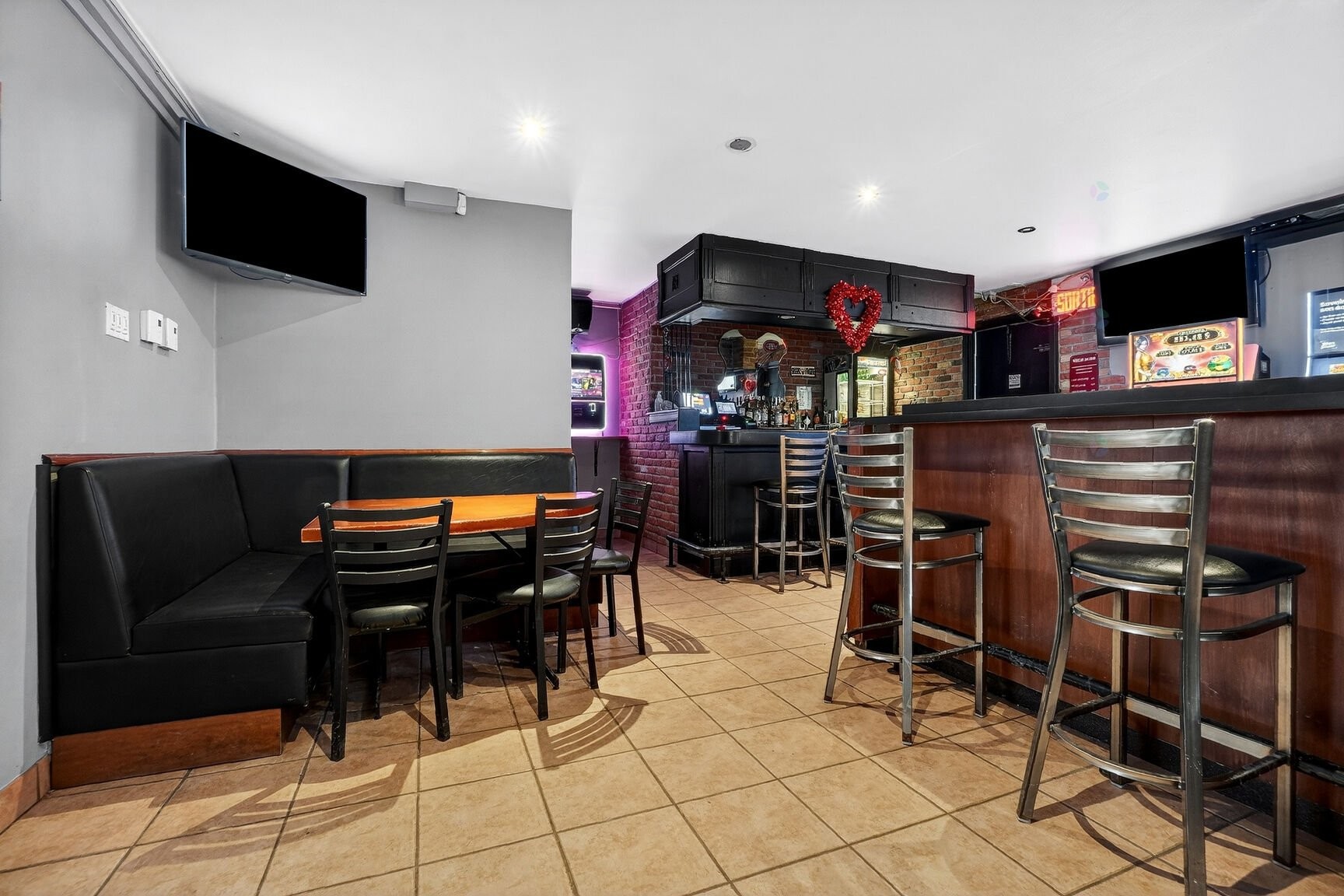 









4201


Rue de Verdun

,
Montréal (Verdun/Île-des-Soeurs),




QC
H4G1L4

