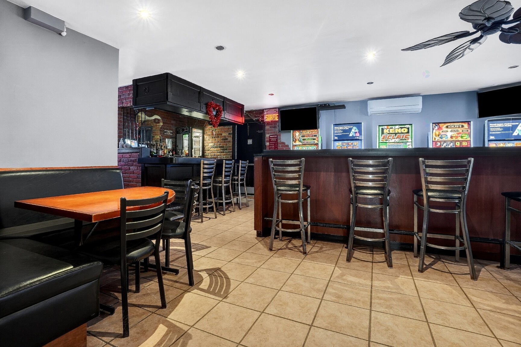 









4201


Rue de Verdun

,
Montréal (Verdun/Île-des-Soeurs),




QC
H4G1L4

