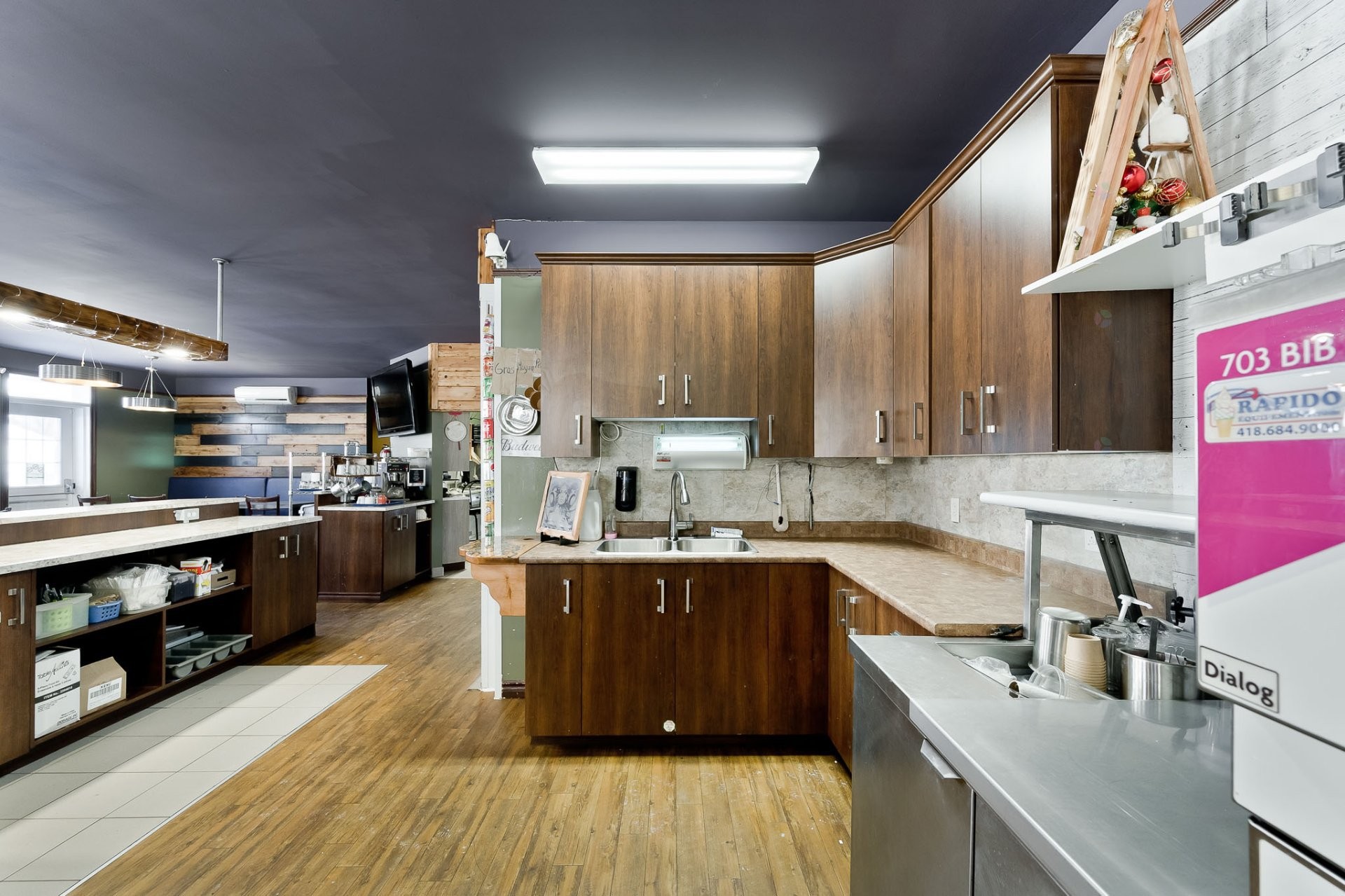 









442


Rue Principale

,
Saint-Georges-de-Windsor,




QC
J0A1J0

