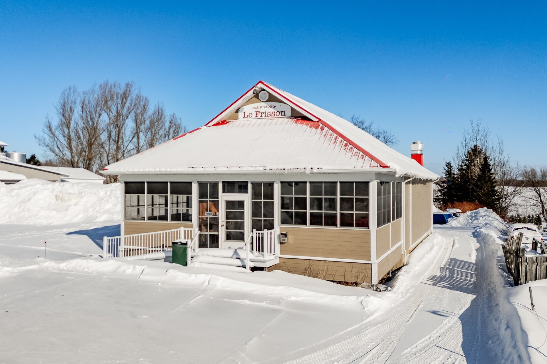 









442


Rue Principale

,
Saint-Georges-de-Windsor,




QC
J0A1J0

