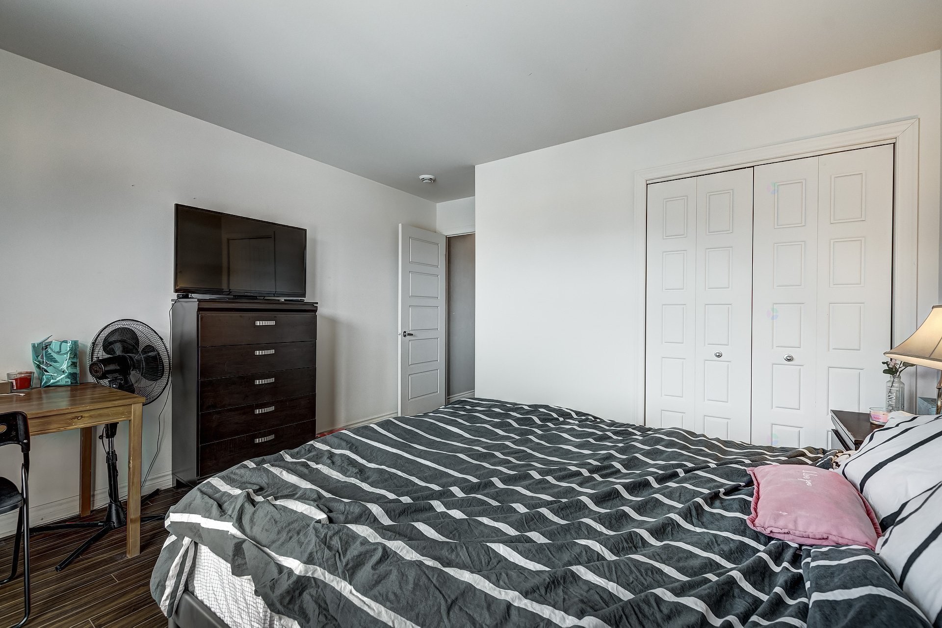 









8050


Rue de Londres

, 7,
Brossard,




QC
J4Y0K6

