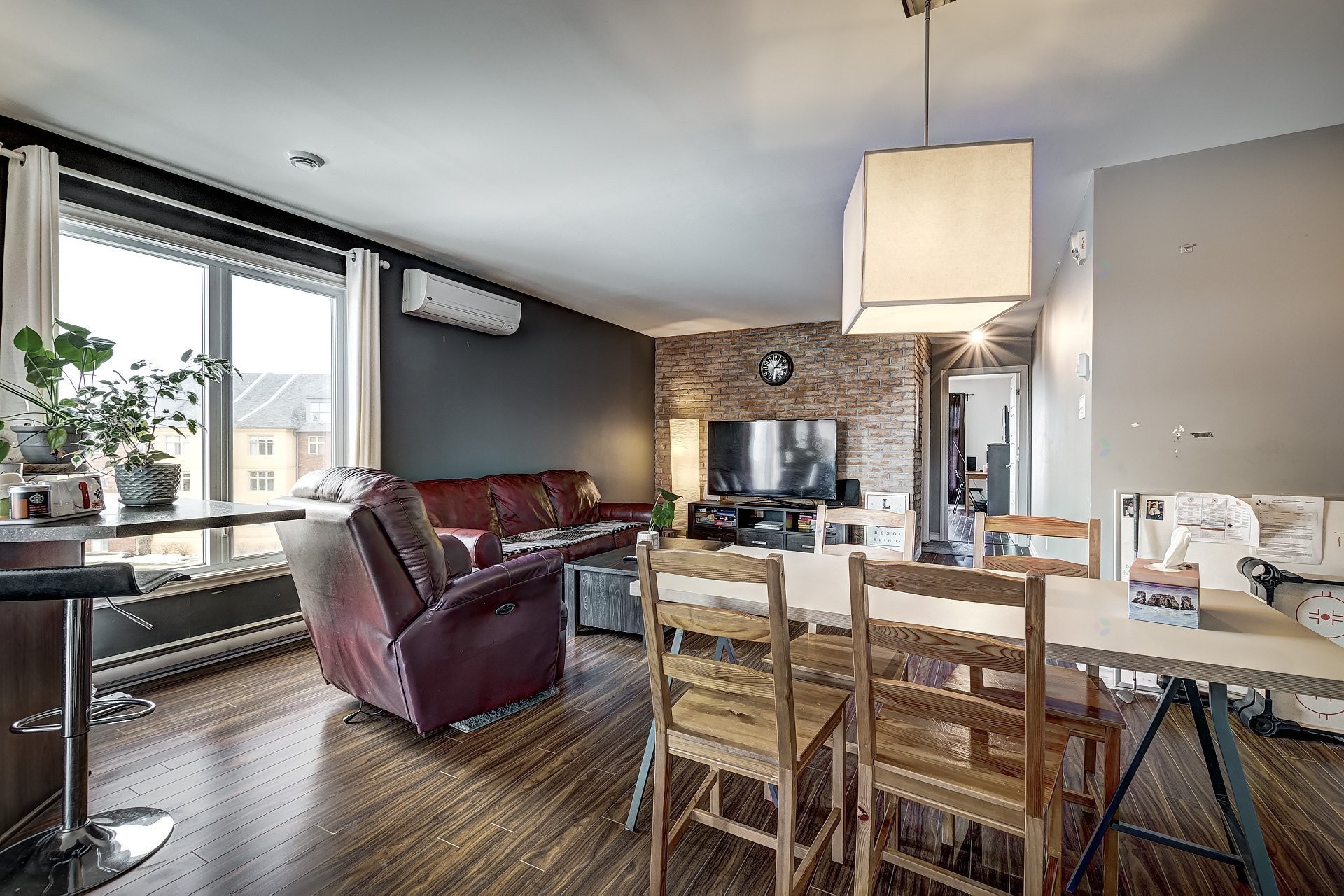 









8050


Rue de Londres

, 7,
Brossard,




QC
J4Y0K6

