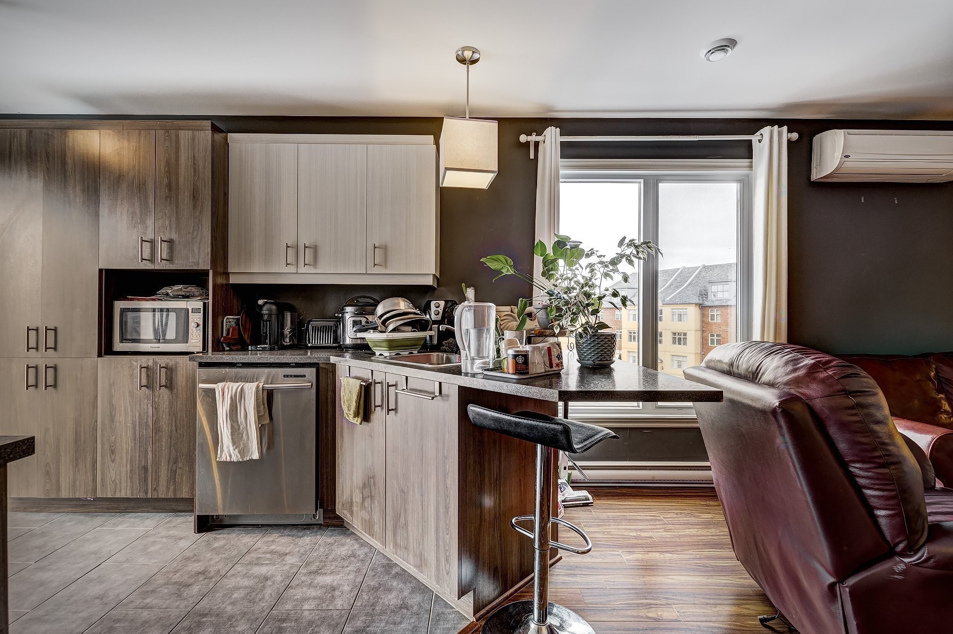 









8050


Rue de Londres

, 7,
Brossard,




QC
J4Y0K6

