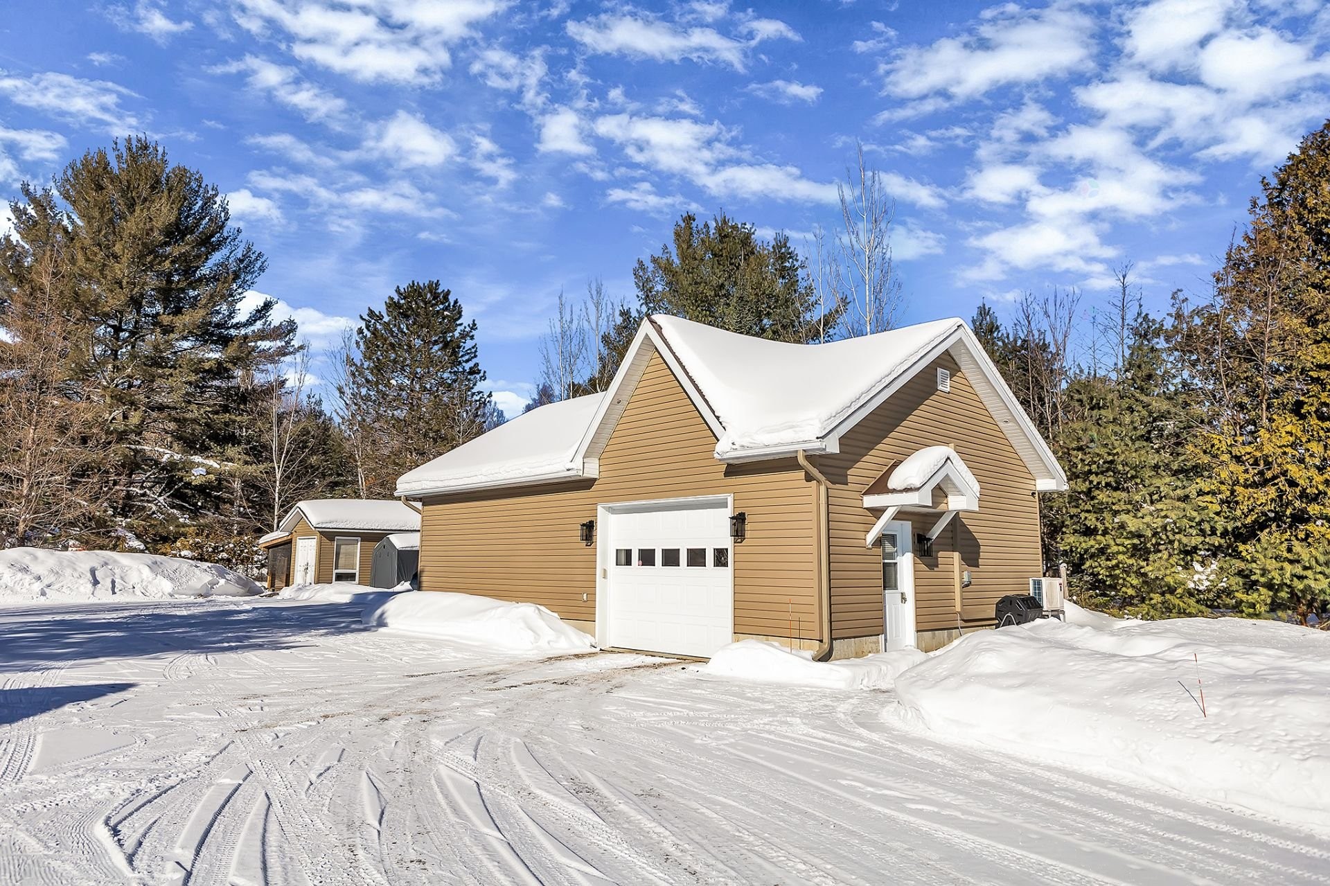 









163


Ch. de la Lièvre N.

,
Bowman,




QC
J0X3C0

