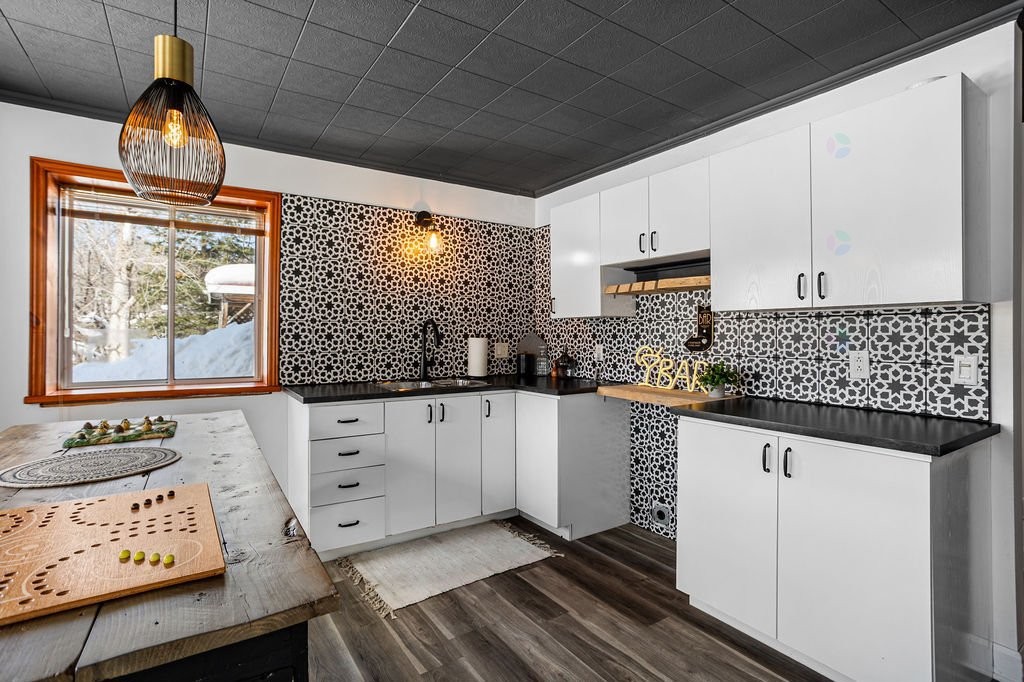 









5


Ch. de la Baie-Claire

,
La Macaza,




QC
J0T1R0

