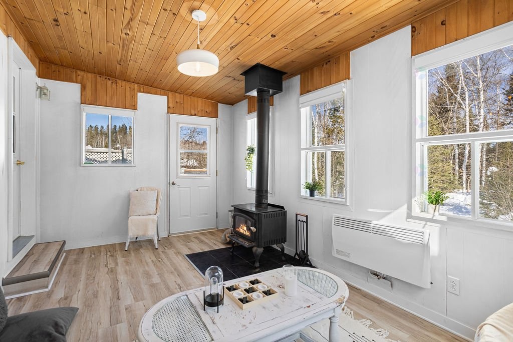 









5


Ch. de la Baie-Claire

,
La Macaza,




QC
J0T1R0

