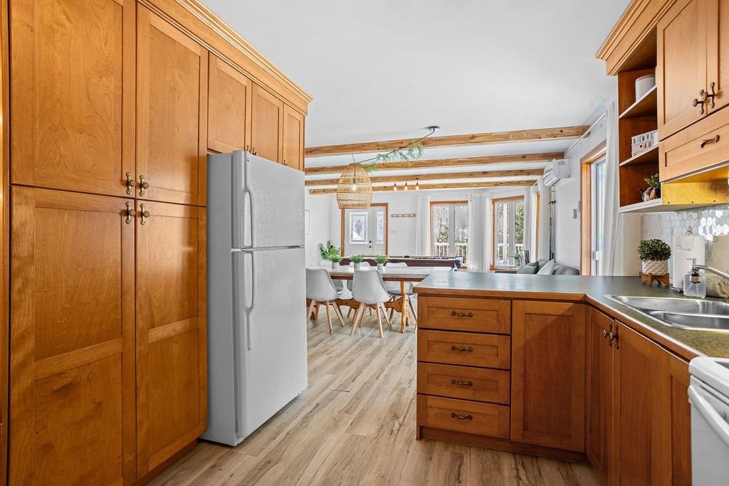 









5


Ch. de la Baie-Claire

,
La Macaza,




QC
J0T1R0

