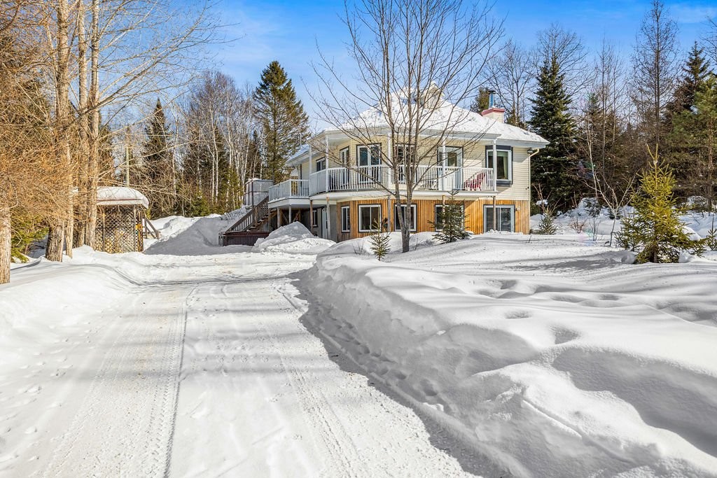 









5


Ch. de la Baie-Claire

,
La Macaza,




QC
J0T1R0

