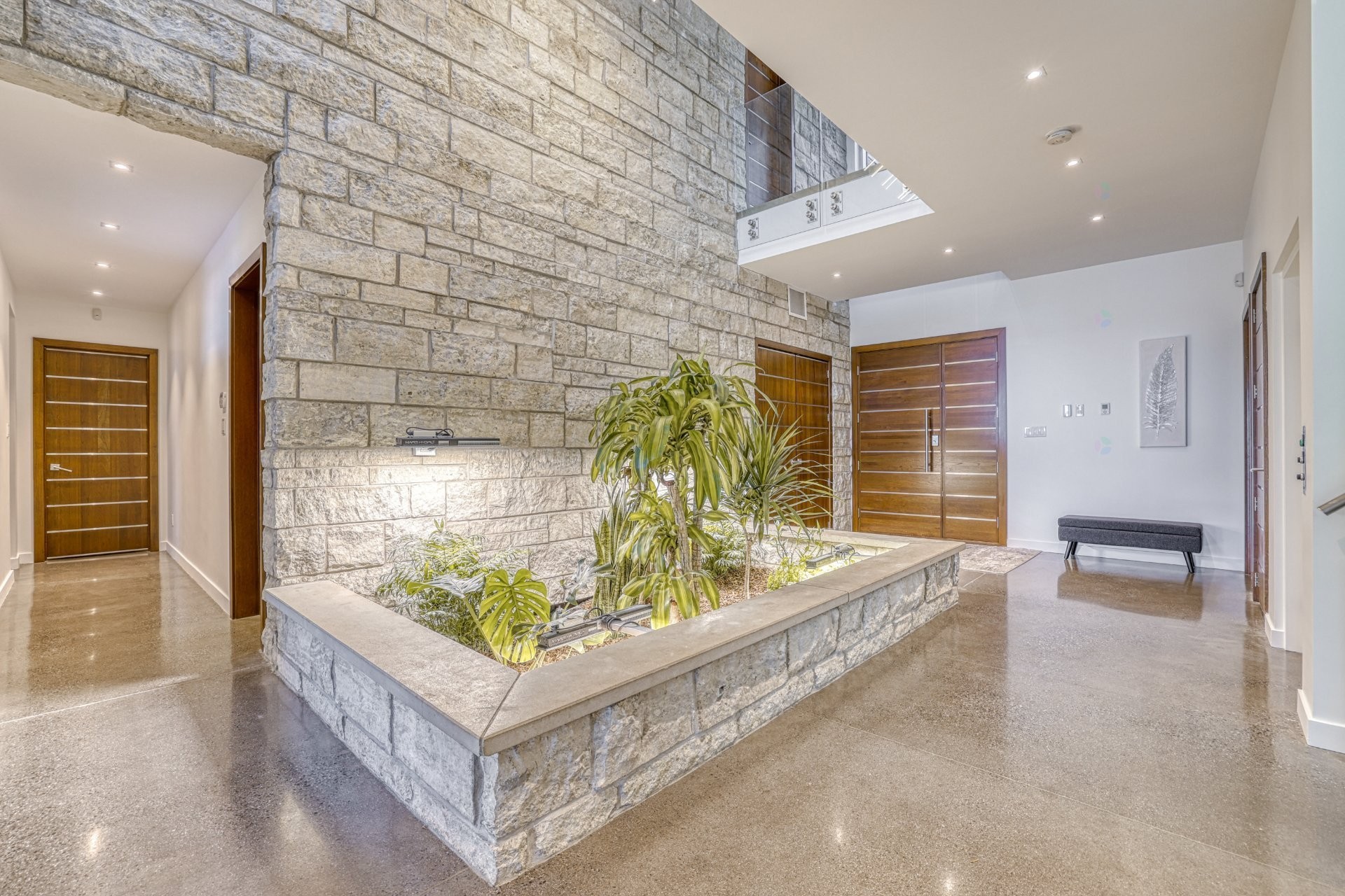 









79


Ch. Fraser

,
Gatineau (Aylmer),




QC
J9H2H1

