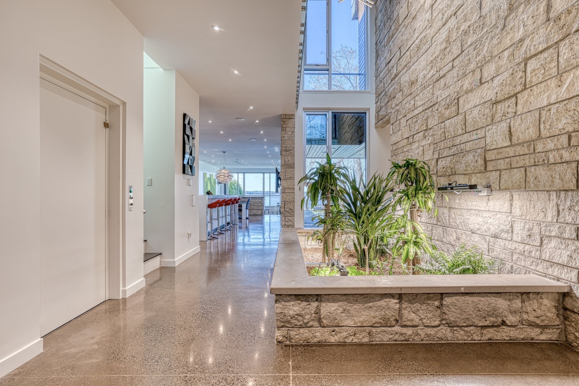 









79


Ch. Fraser

,
Gatineau (Aylmer),




QC
J9H2H1

