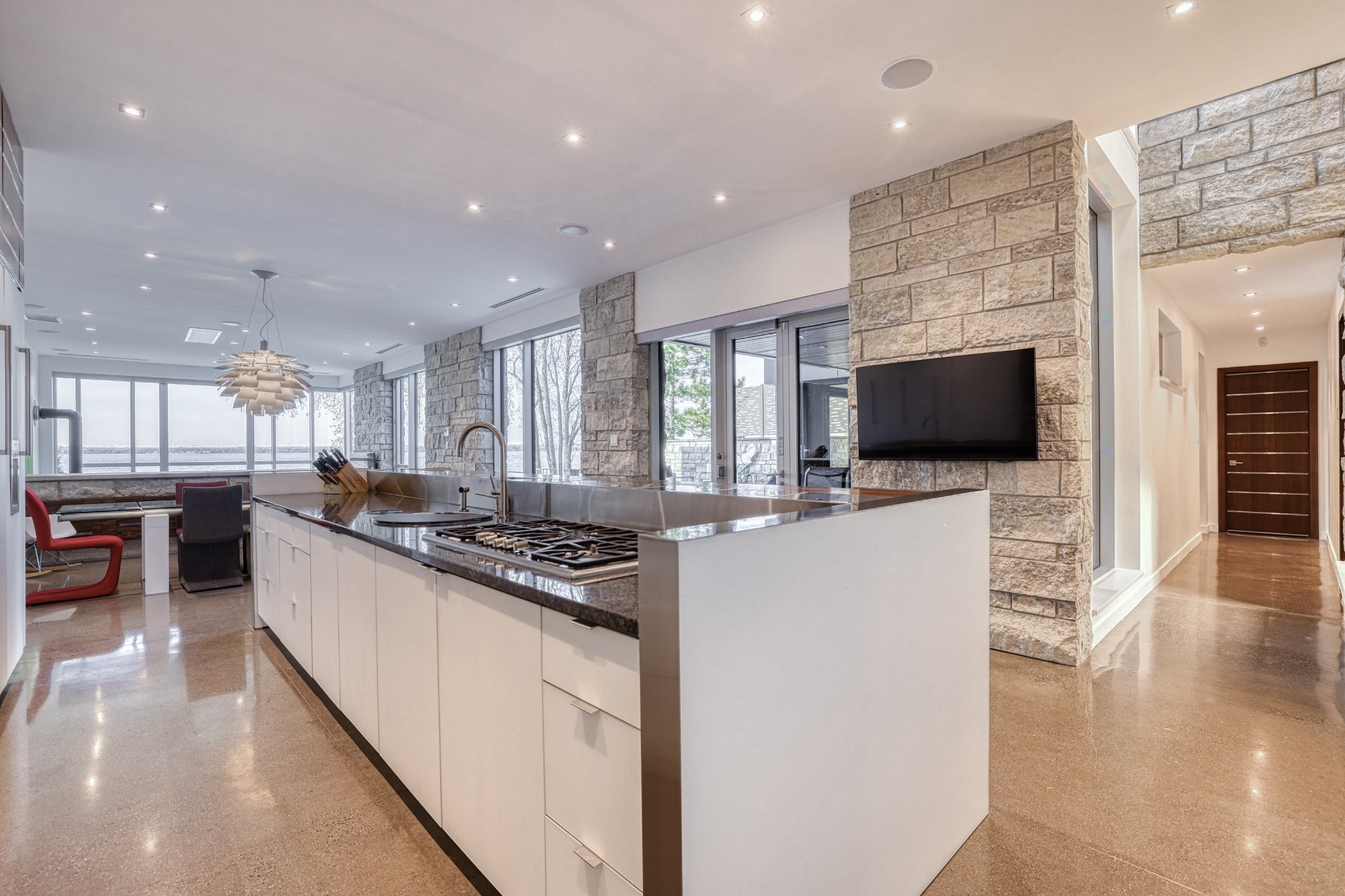 









79


Ch. Fraser

,
Gatineau (Aylmer),




QC
J9H2H1

