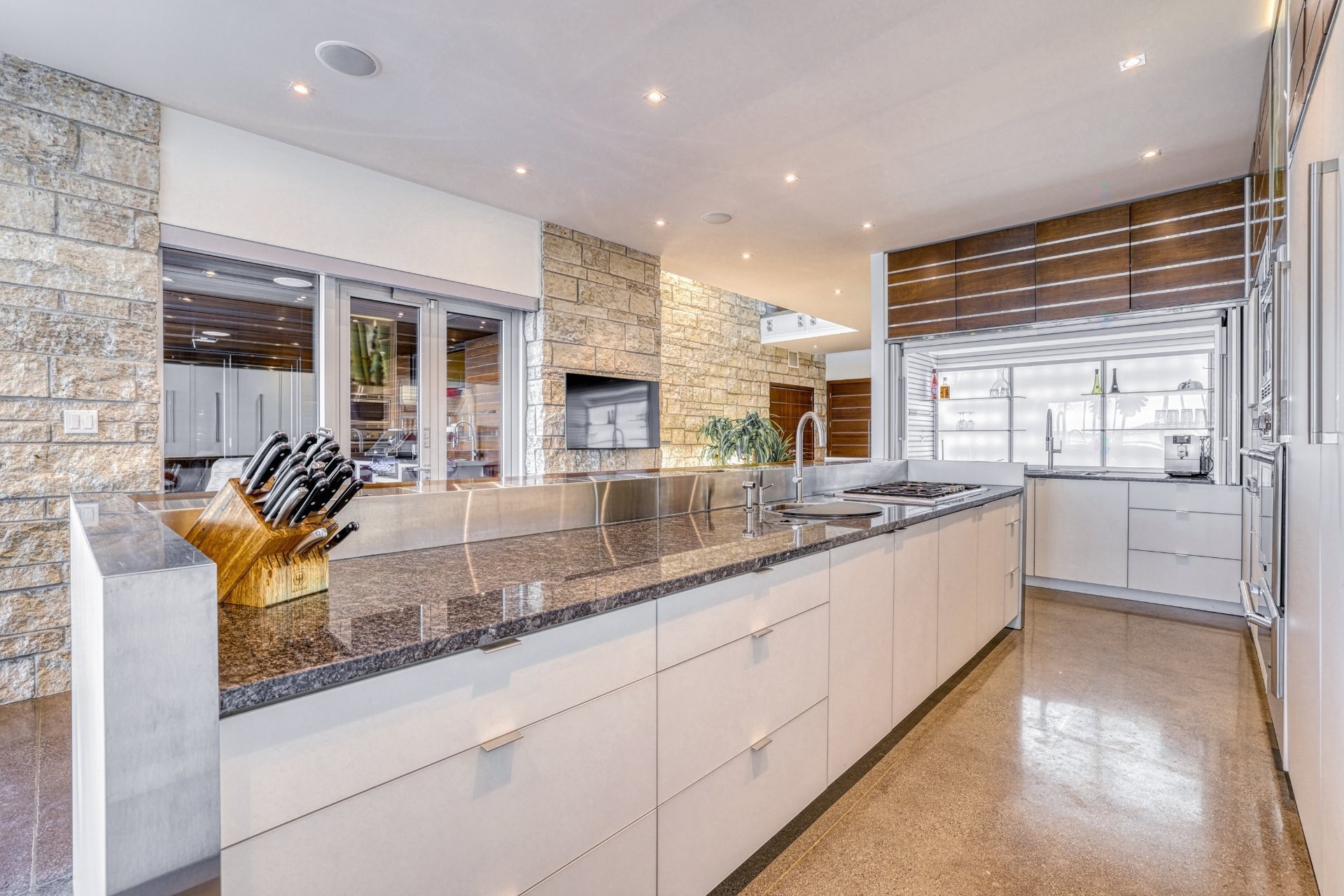 









79


Ch. Fraser

,
Gatineau (Aylmer),




QC
J9H2H1

