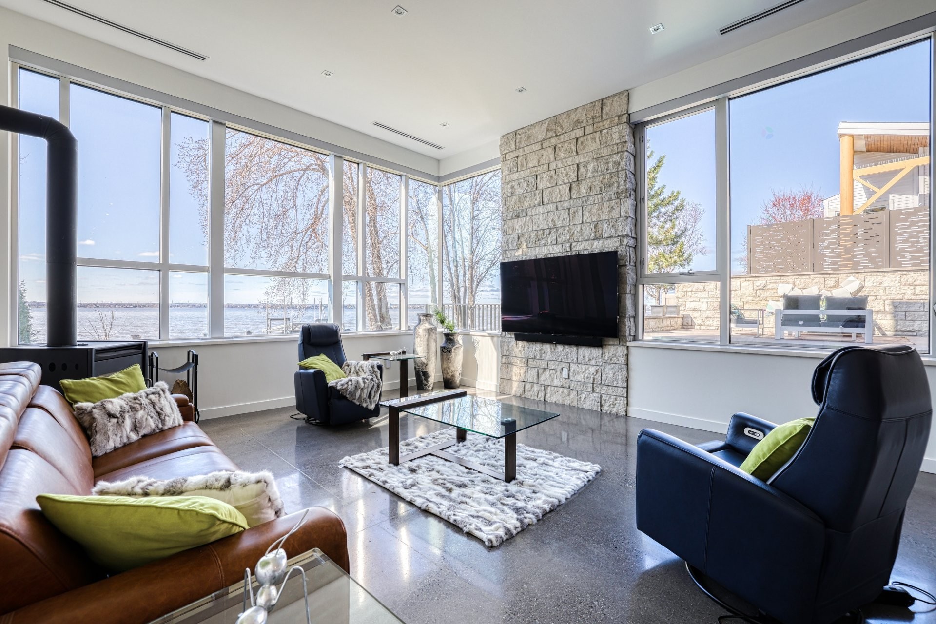 









79


Ch. Fraser

,
Gatineau (Aylmer),




QC
J9H2H1

