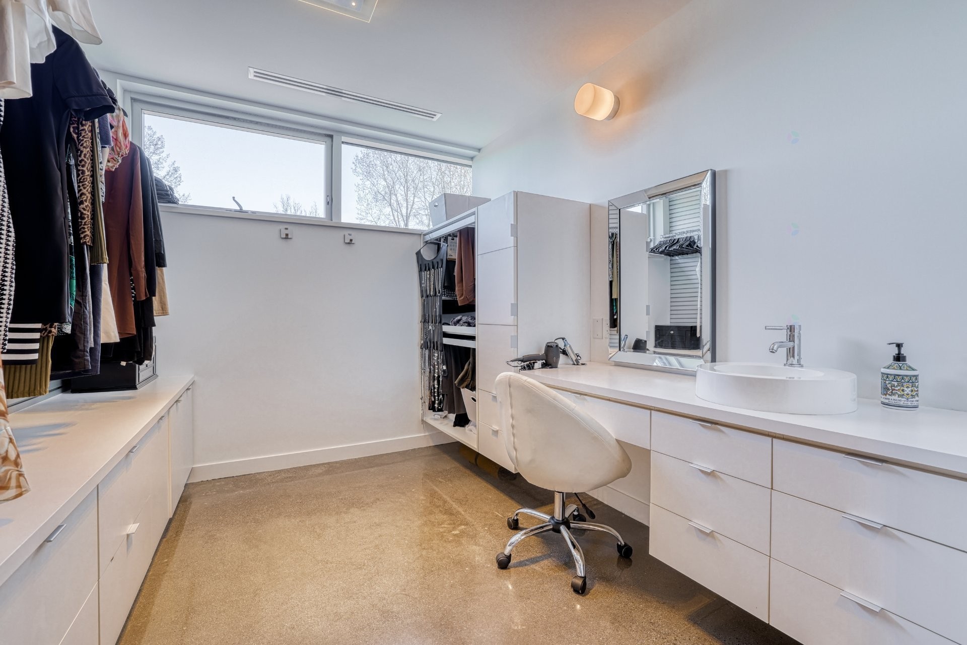 









79


Ch. Fraser

,
Gatineau (Aylmer),




QC
J9H2H1

