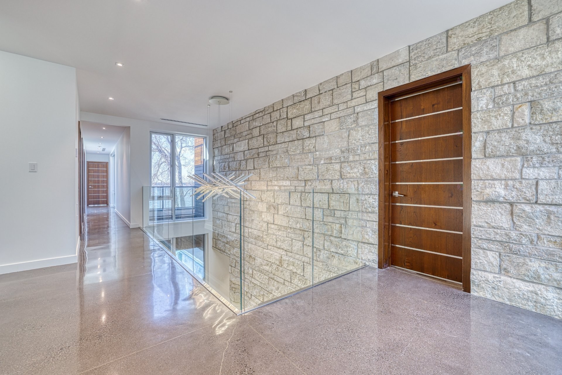 









79


Ch. Fraser

,
Gatineau (Aylmer),




QC
J9H2H1

