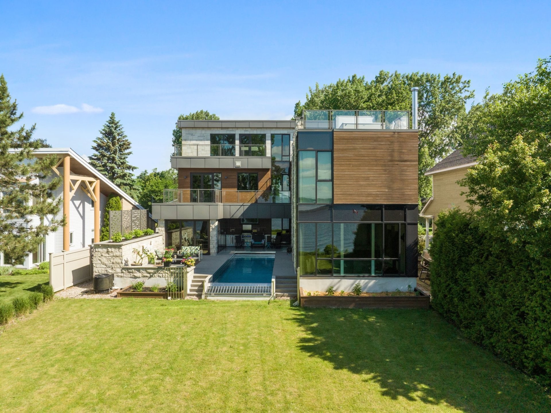 









79


Ch. Fraser

,
Gatineau (Aylmer),




QC
J9H2H1

