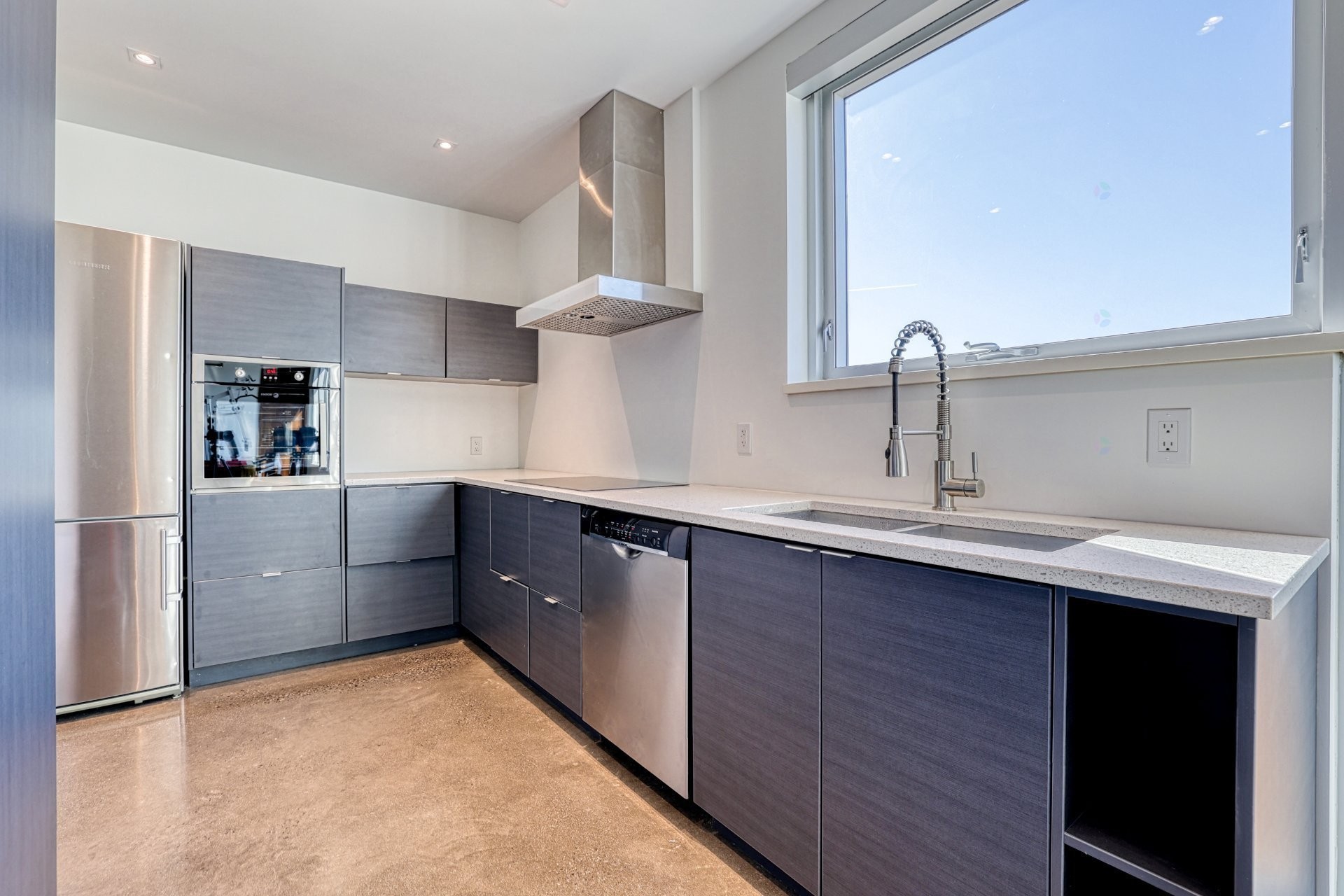 









79


Ch. Fraser

,
Gatineau (Aylmer),




QC
J9H2H1

