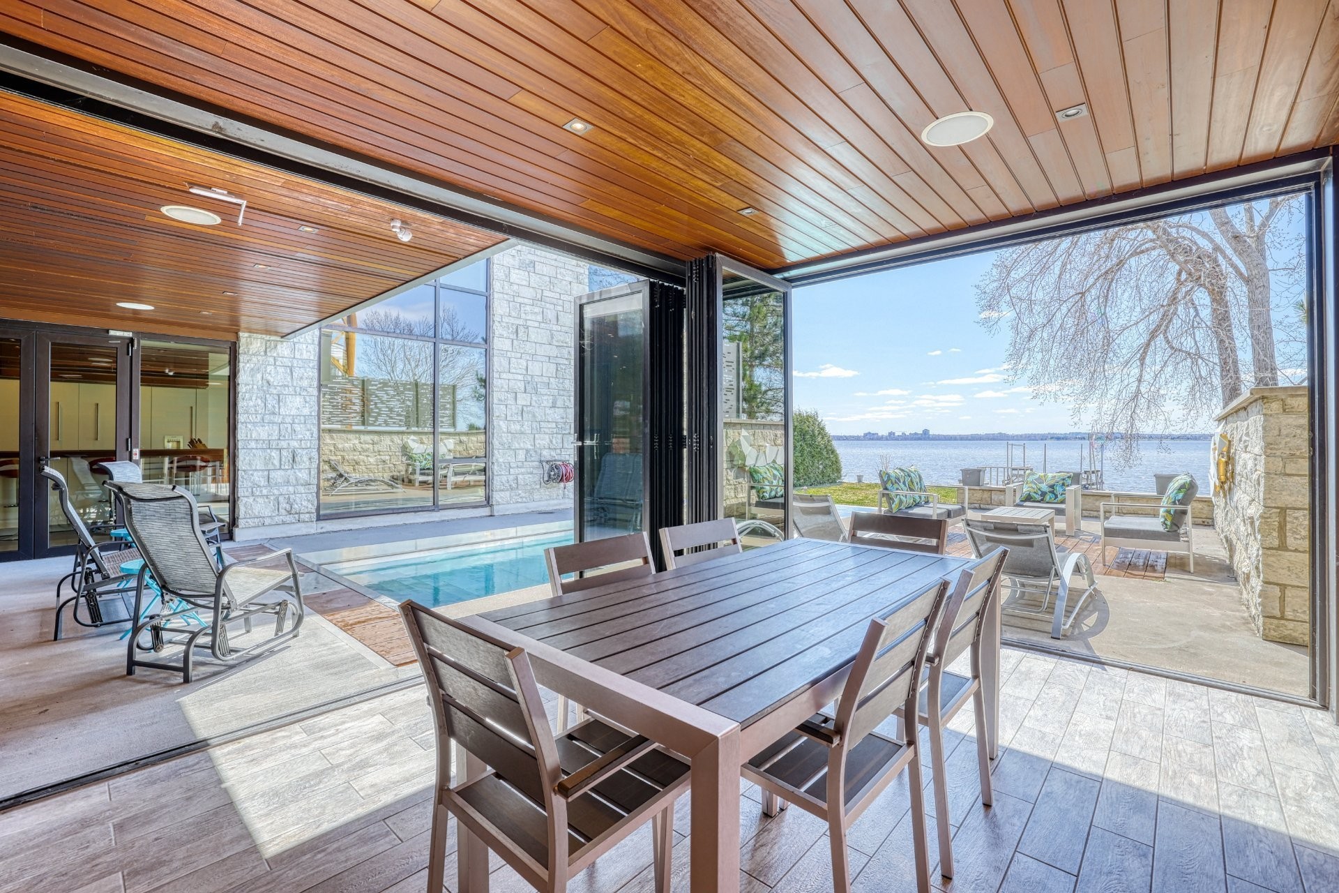 









79


Ch. Fraser

,
Gatineau (Aylmer),




QC
J9H2H1

