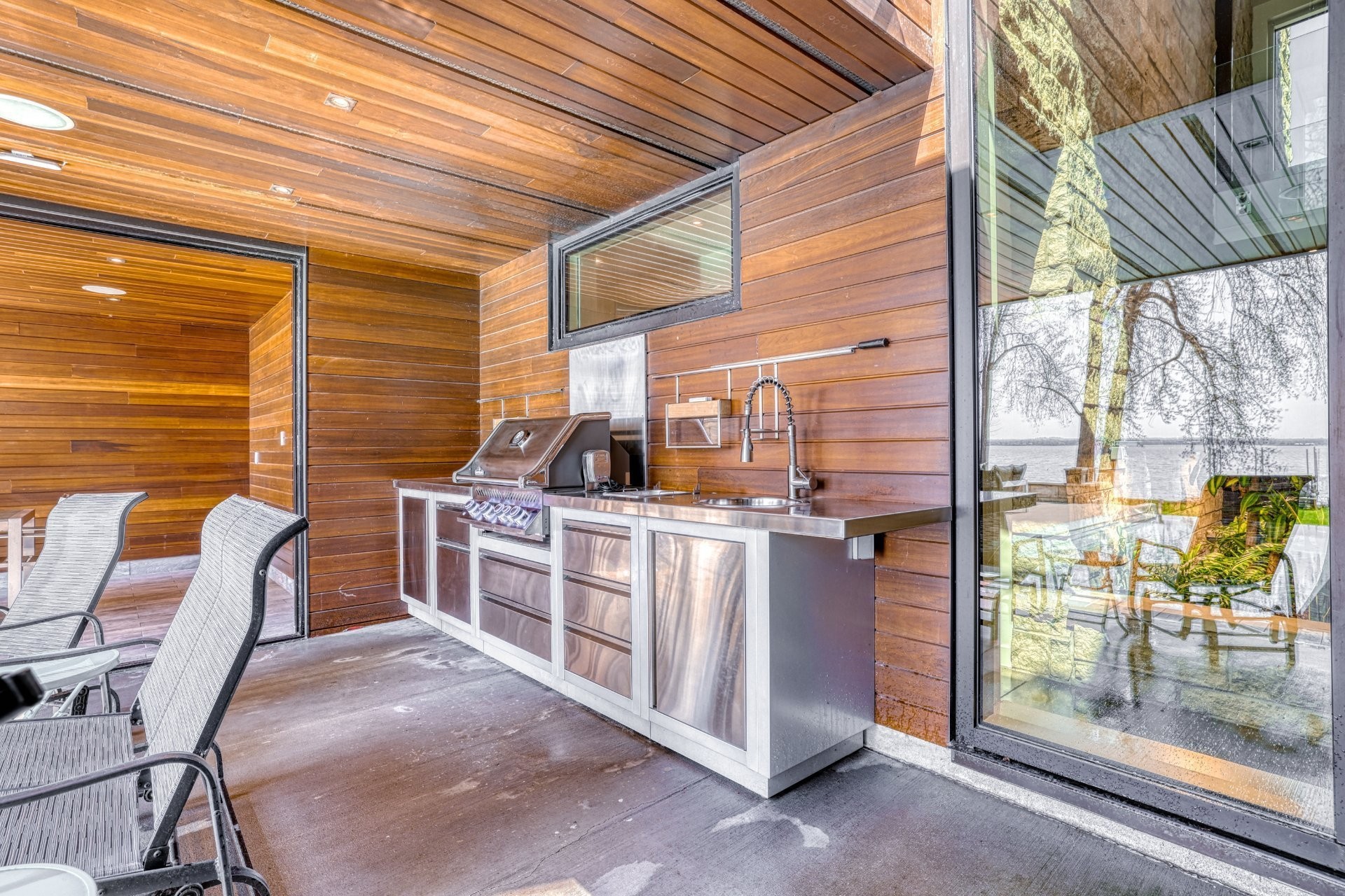 









79


Ch. Fraser

,
Gatineau (Aylmer),




QC
J9H2H1

