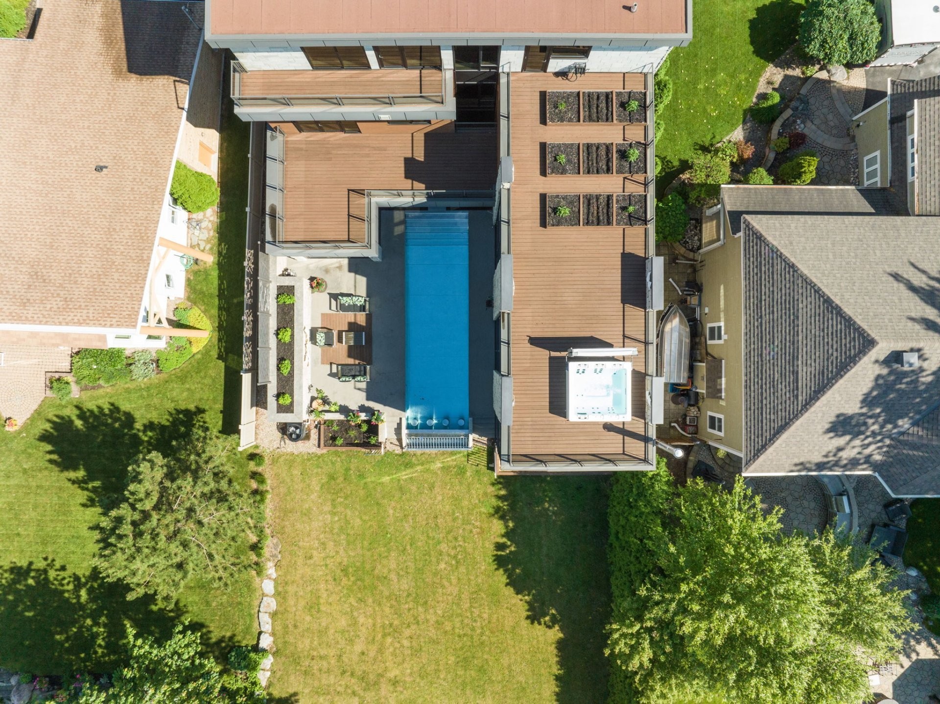 









79


Ch. Fraser

,
Gatineau (Aylmer),




QC
J9H2H1

