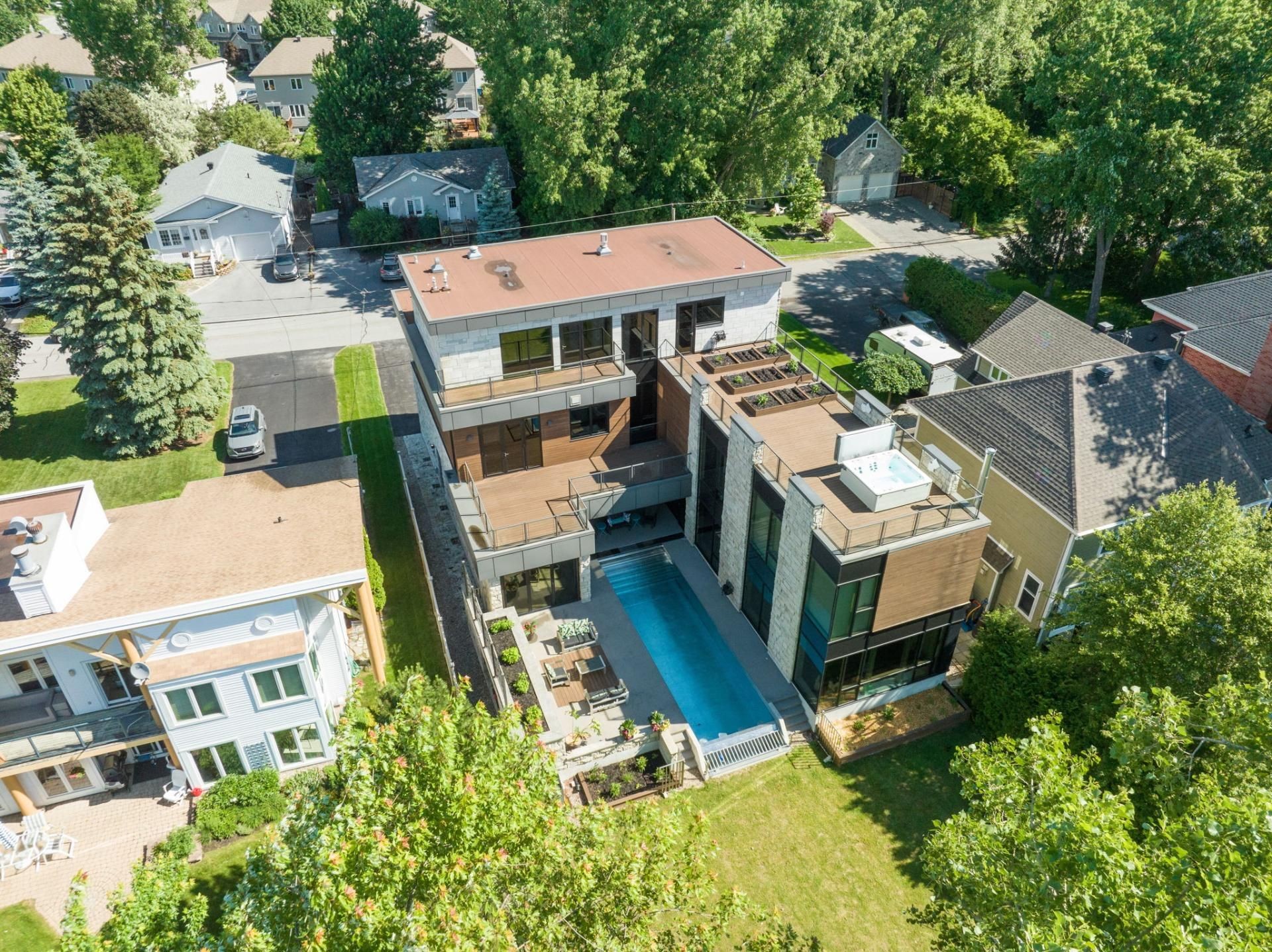 









79


Ch. Fraser

,
Gatineau (Aylmer),




QC
J9H2H1

