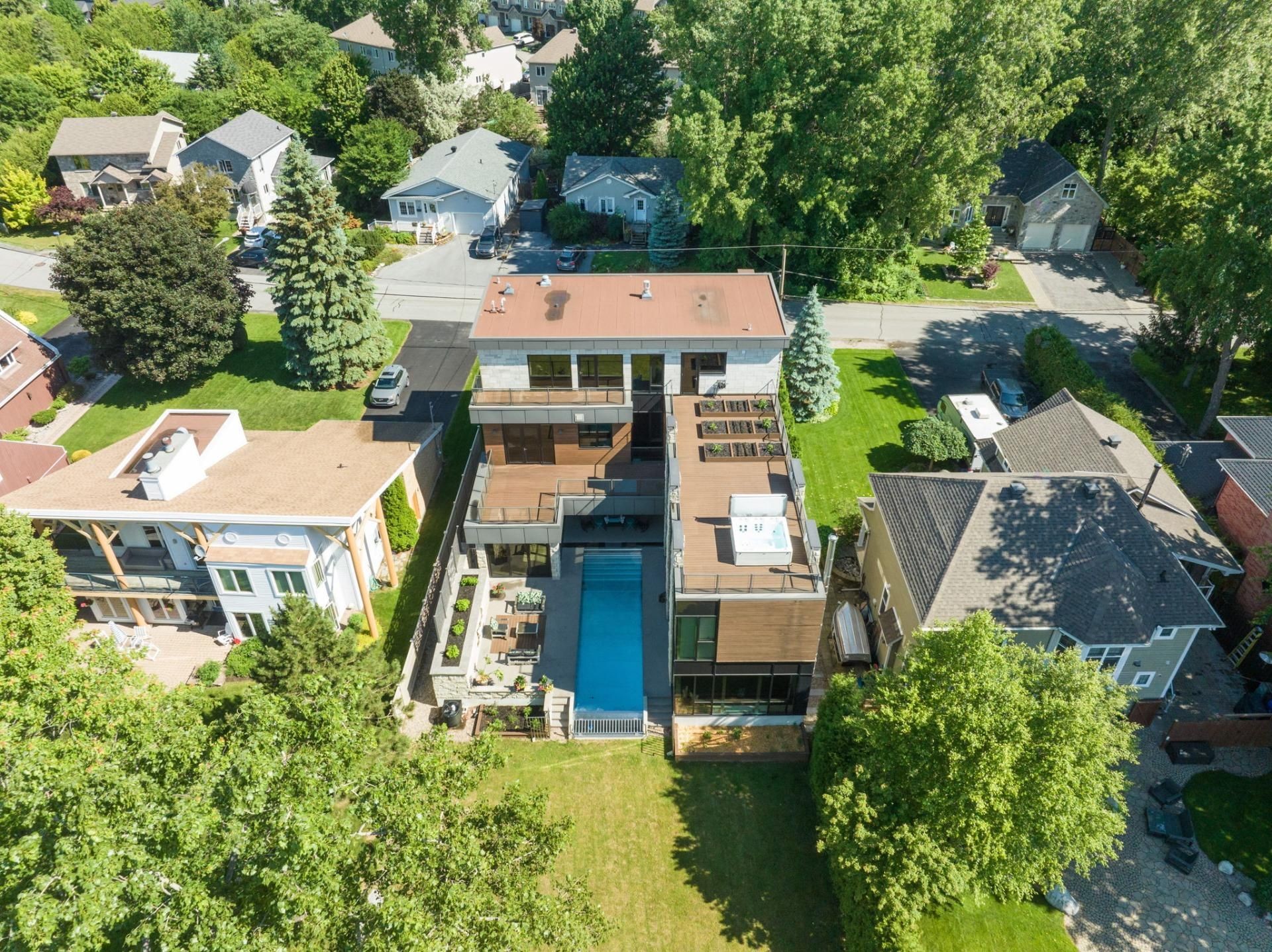 









79


Ch. Fraser

,
Gatineau (Aylmer),




QC
J9H2H1

