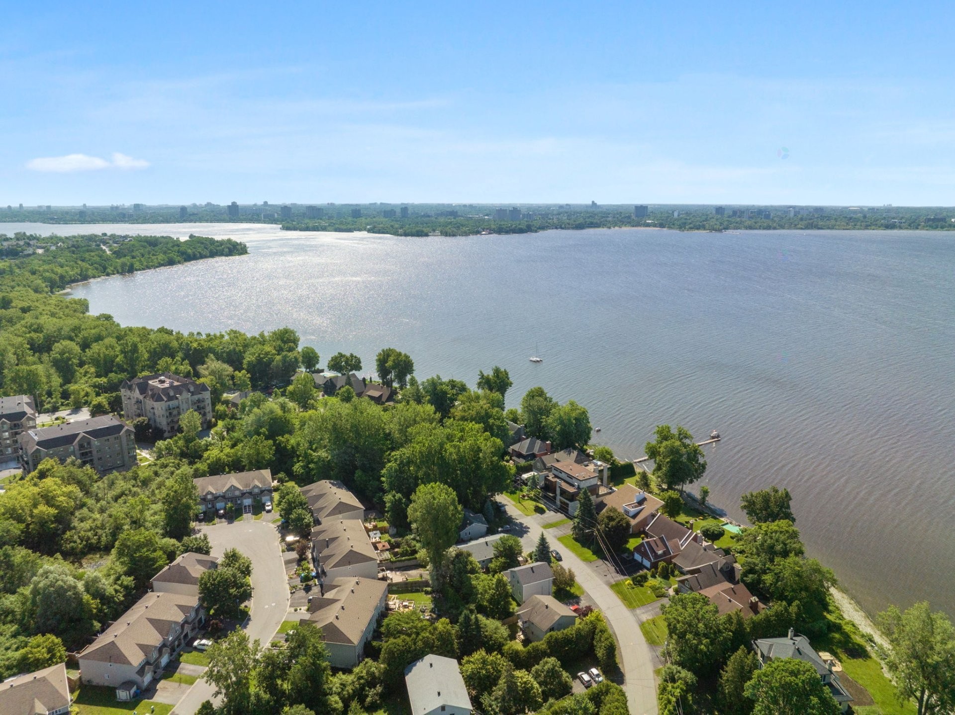 









79


Ch. Fraser

,
Gatineau (Aylmer),




QC
J9H2H1

