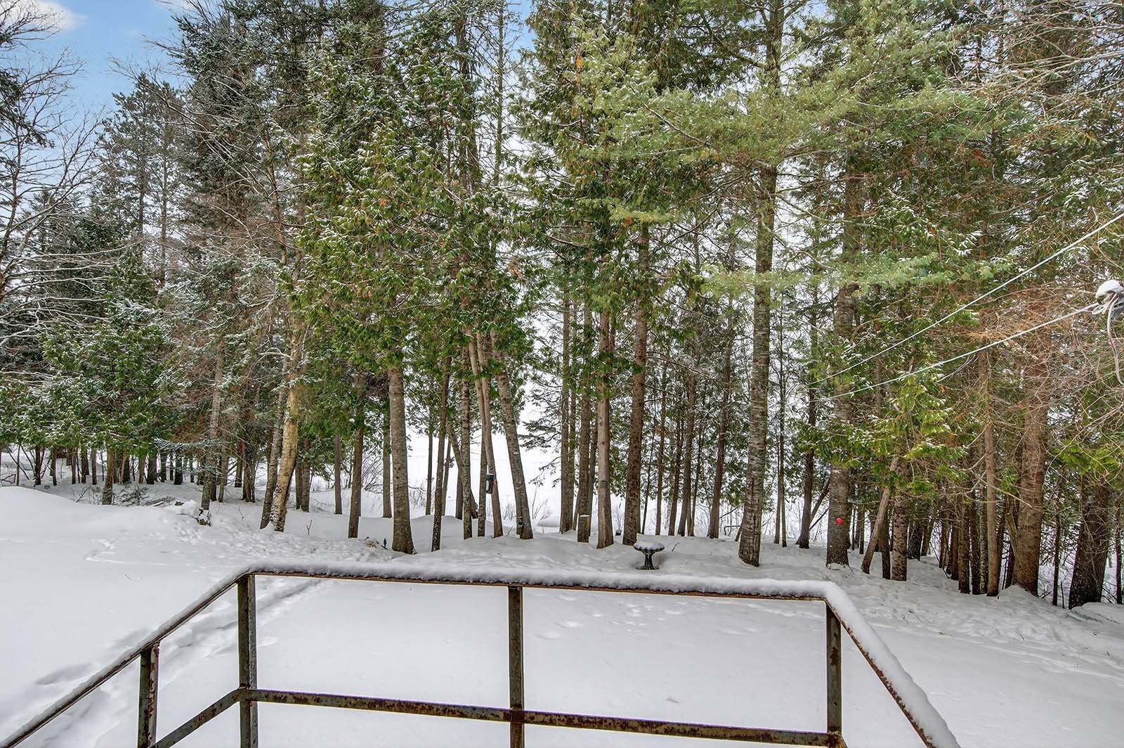 









548


Ch. du Tour-du-Lac-Lynch N.

,
L'Ascension,




QC
J0T1W0

