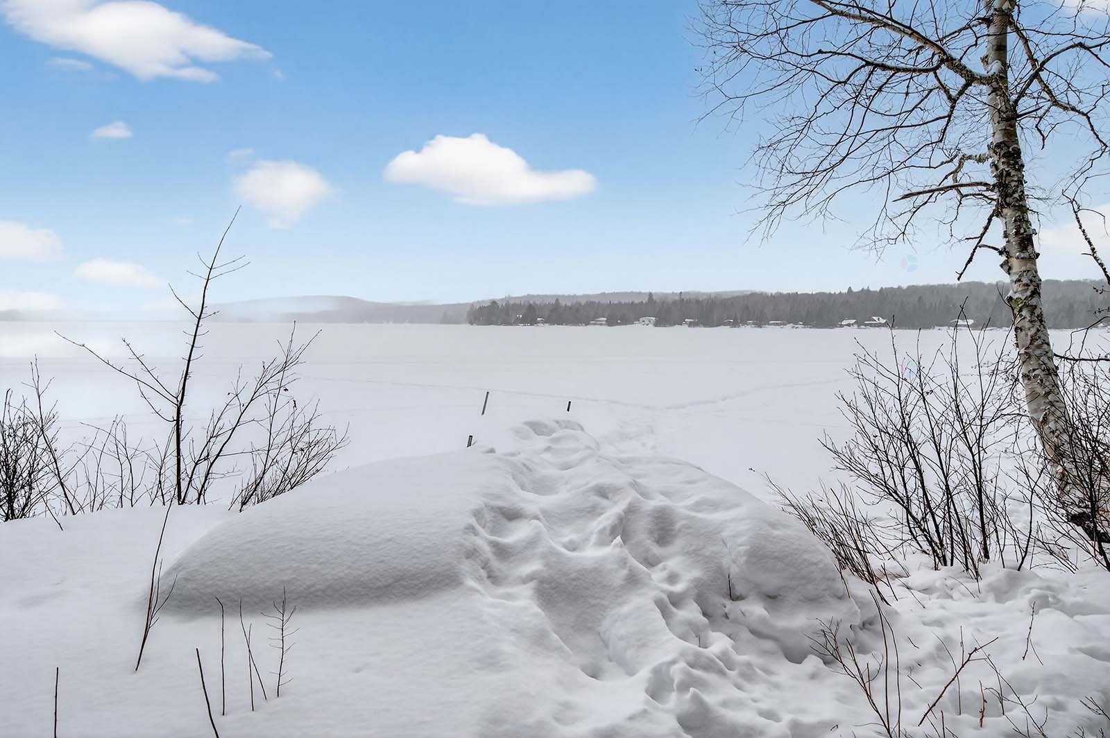 









548


Ch. du Tour-du-Lac-Lynch N.

,
L'Ascension,




QC
J0T1W0

