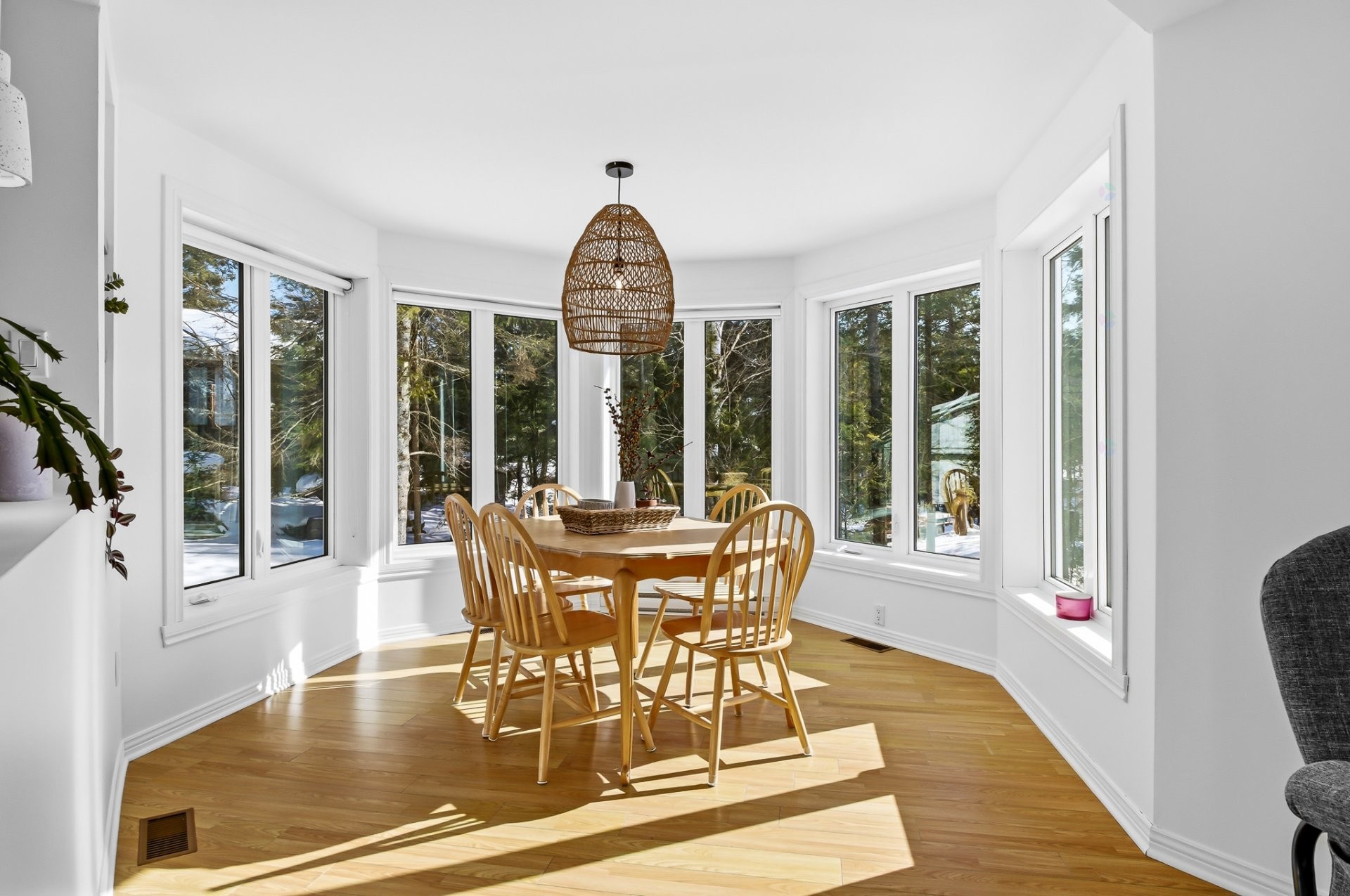 









23


Ch. Phaneuf

,
Orford,




QC
J1X6M5

